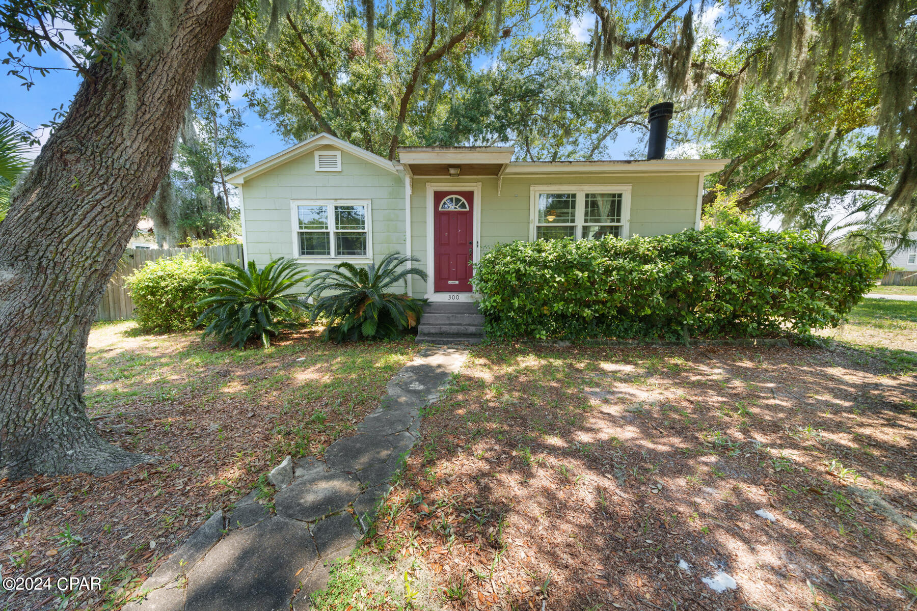 300 Hamilton Avenue