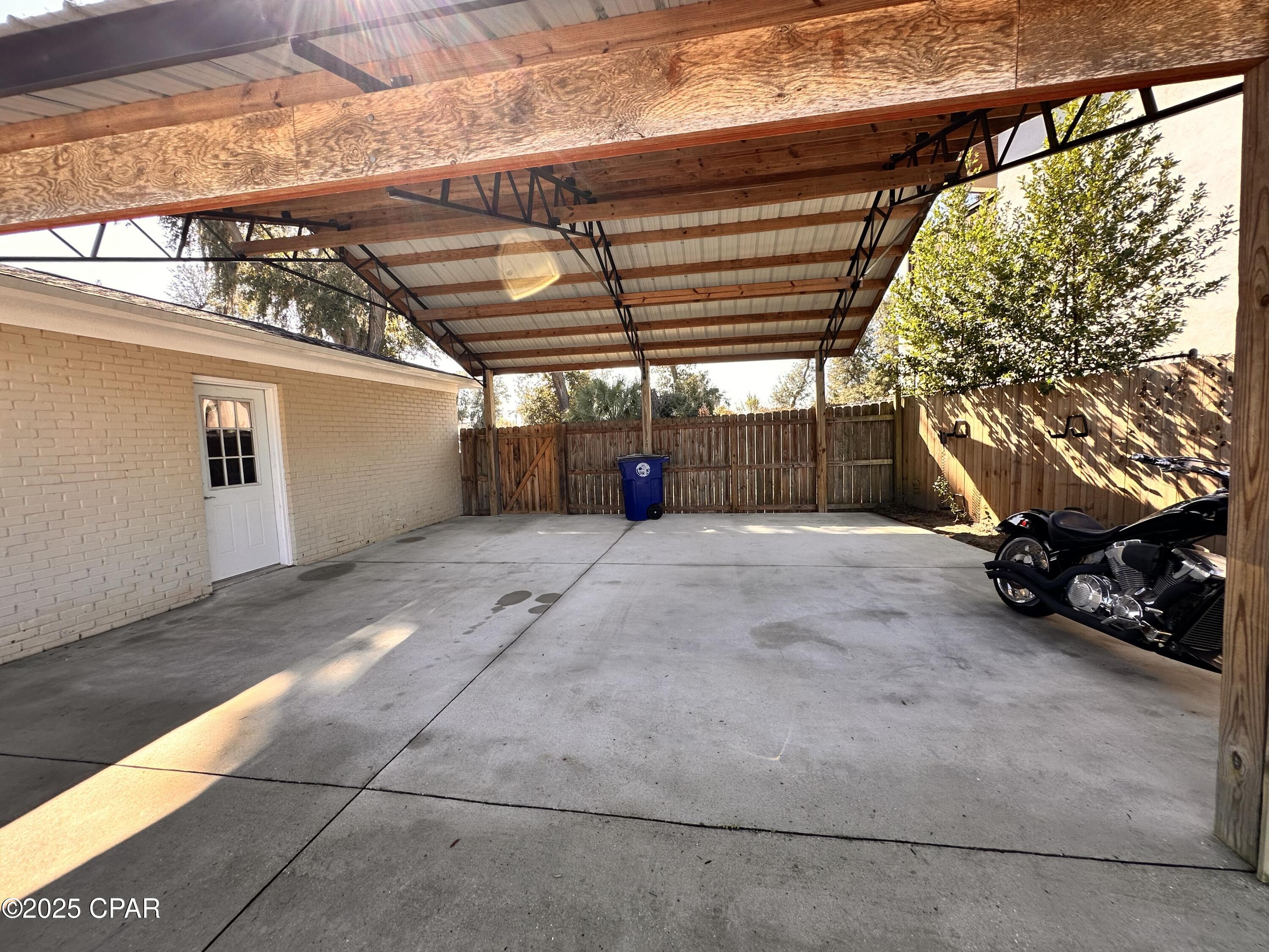 1910 Tyndall Drive