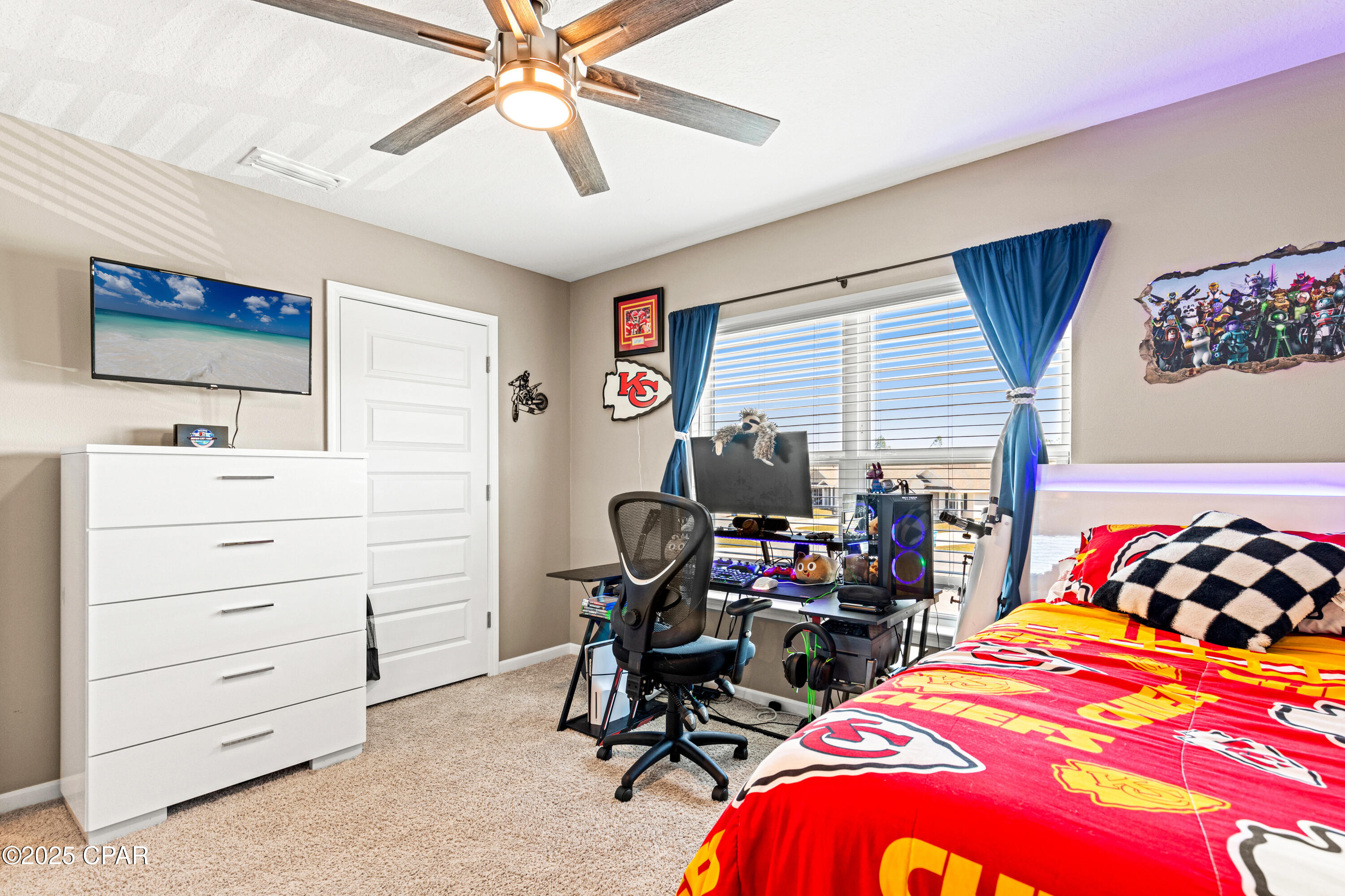 5805 Viking Way
