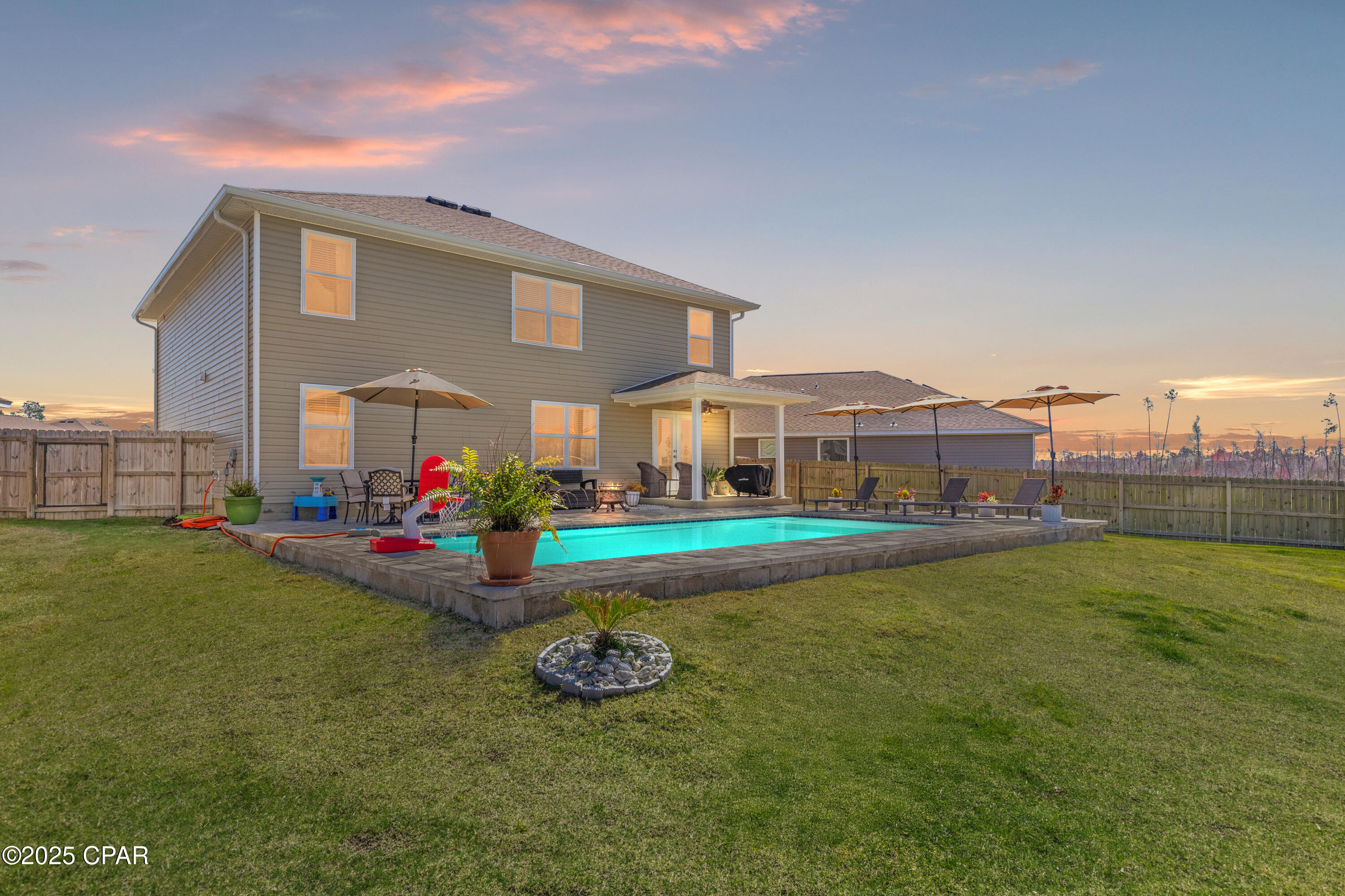 5805 Viking Way