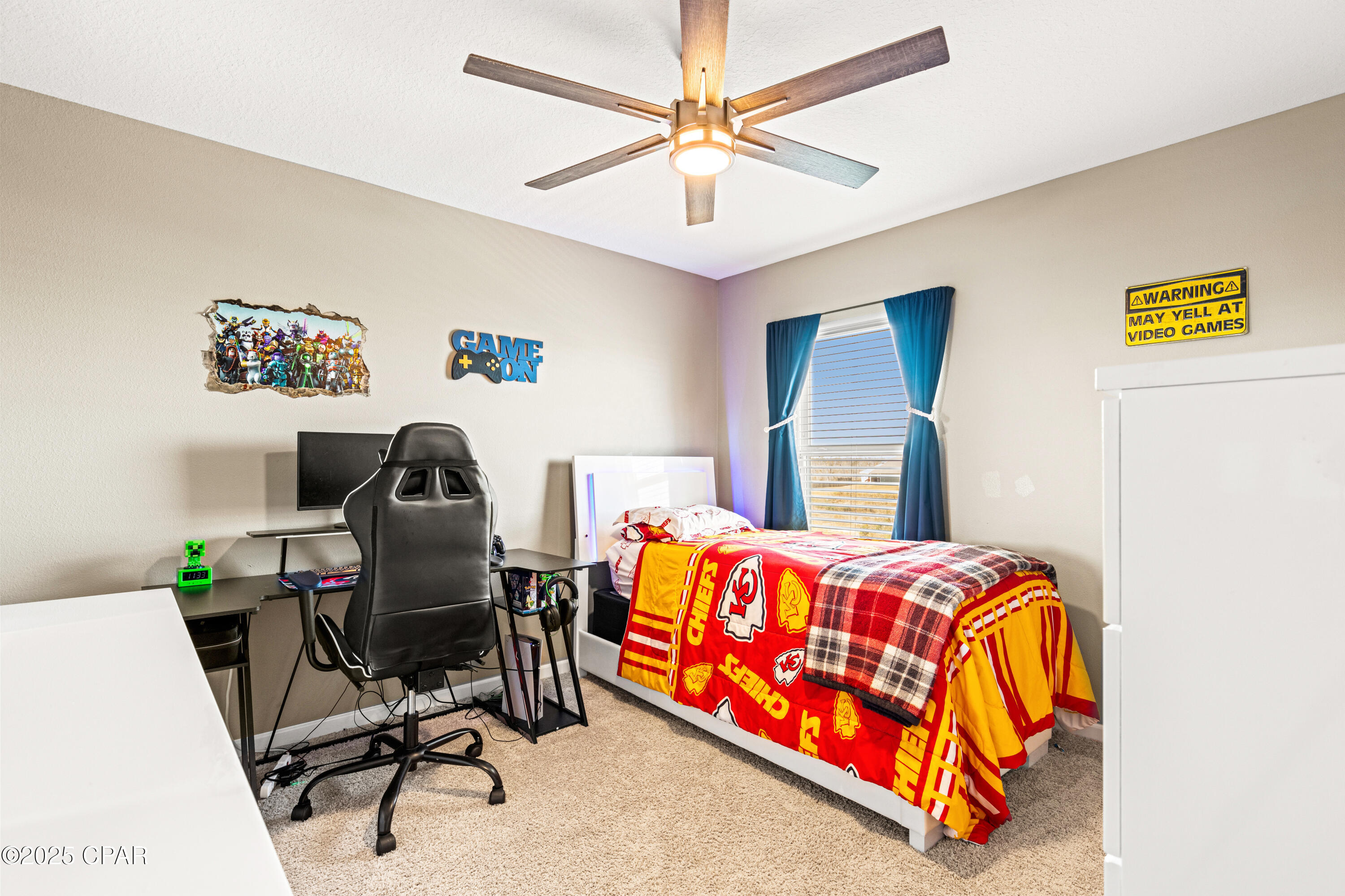 5805 Viking Way
