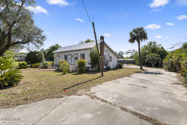 325 N Gray Avenue