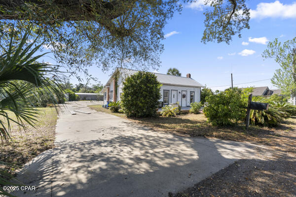 325 N Gray Avenue