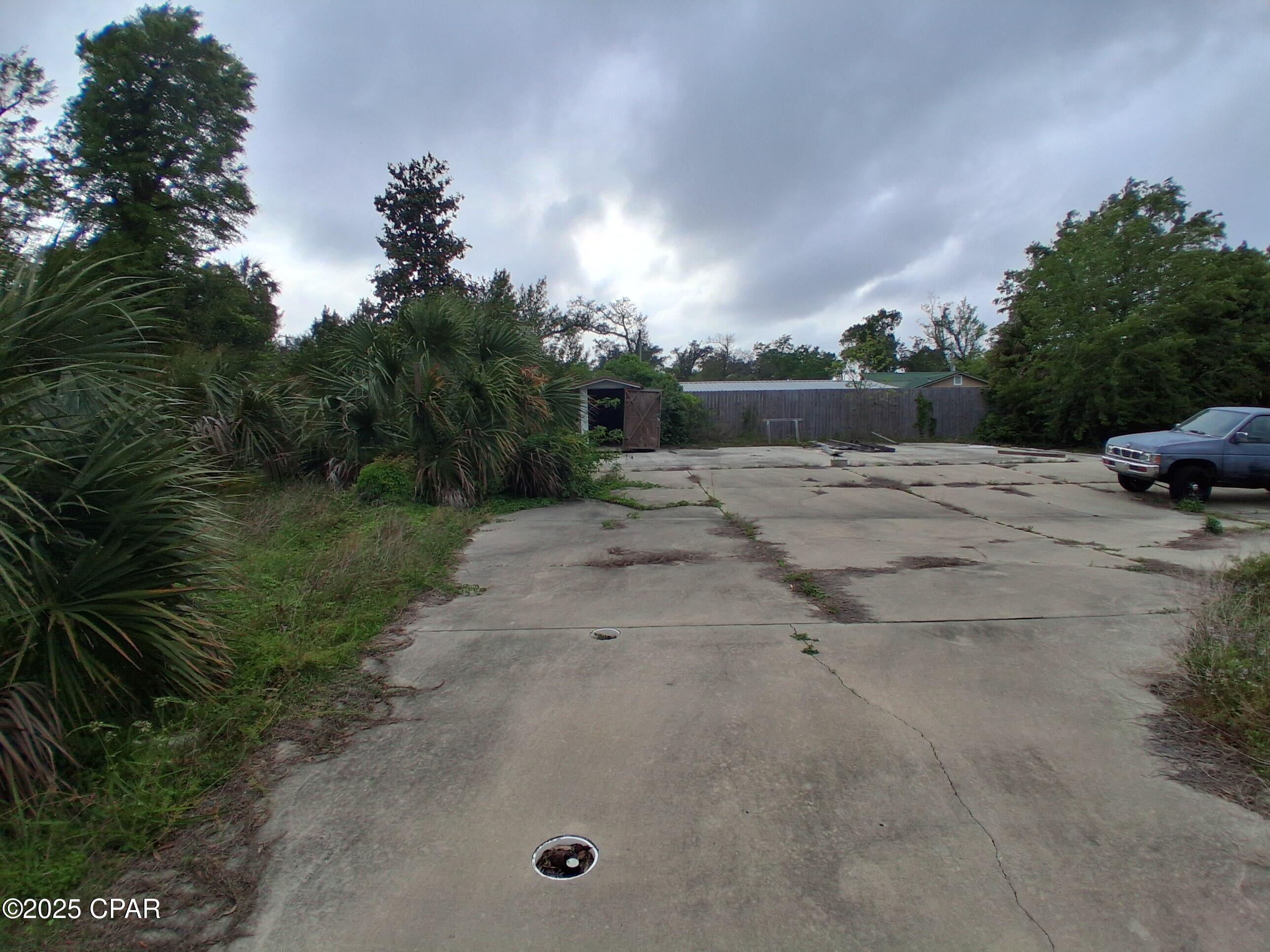 325 N Gray Avenue
