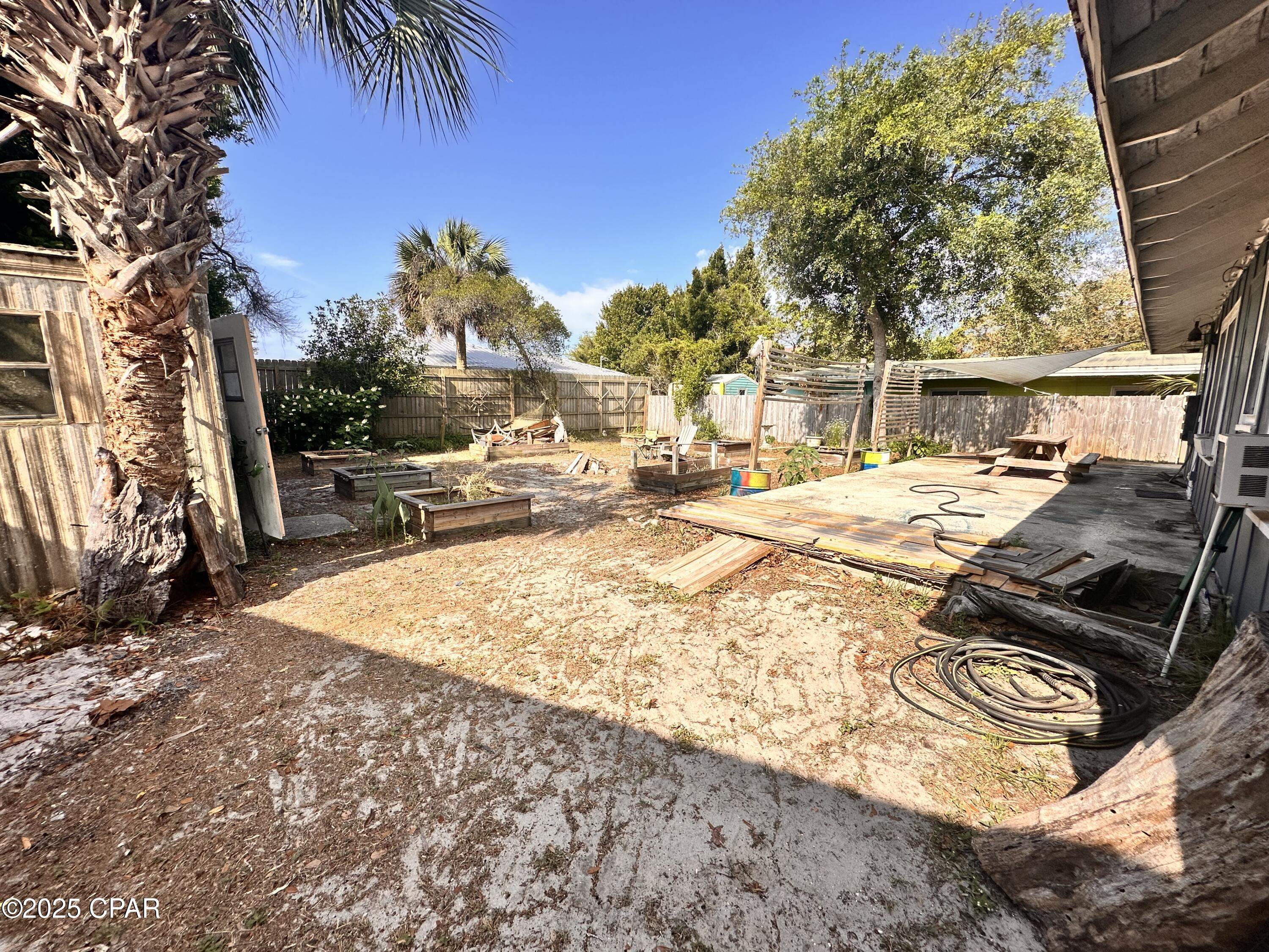 17109 Hernando Avenue