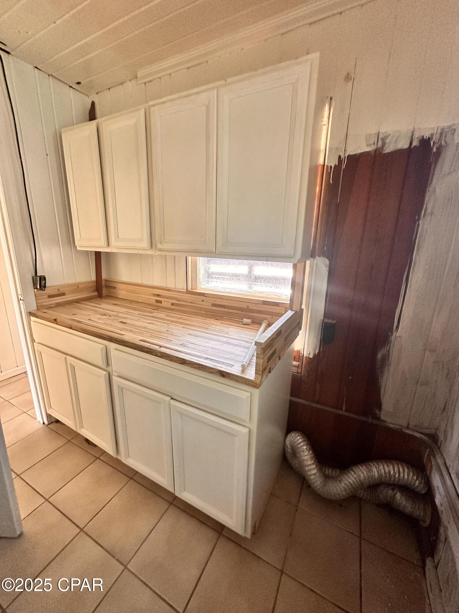 17109 Hernando Avenue