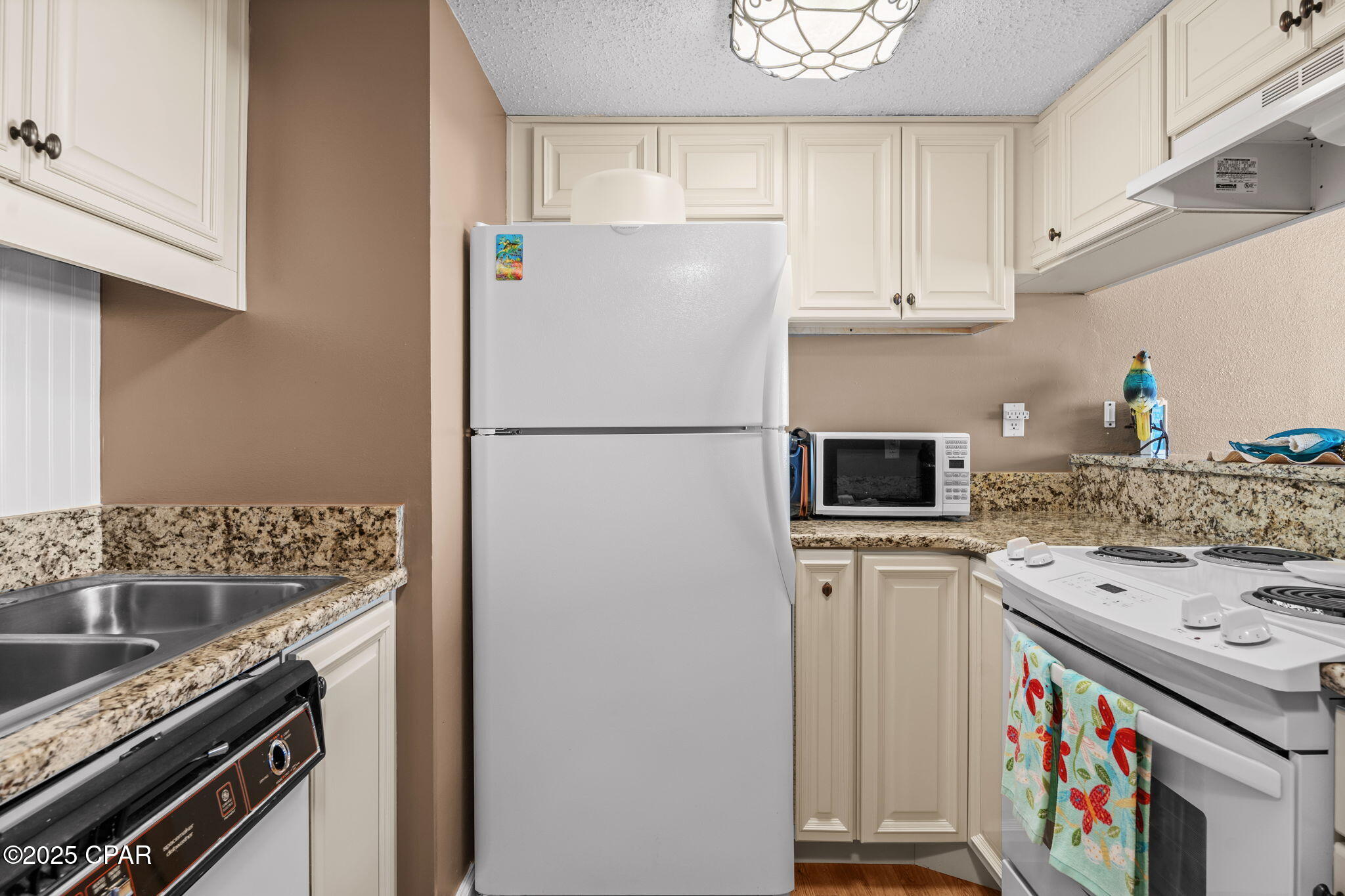 23223 Front Beach Road A509