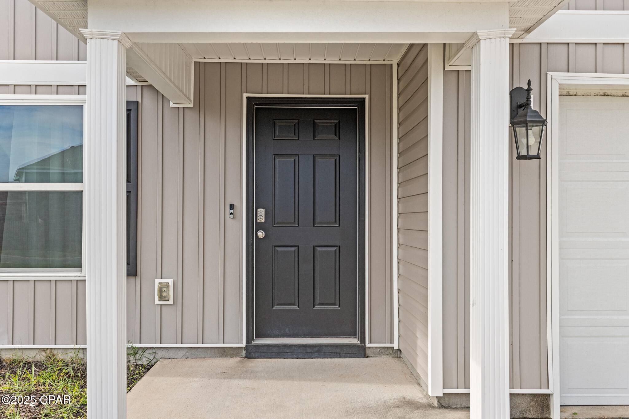 7245 Ellie B Dr.