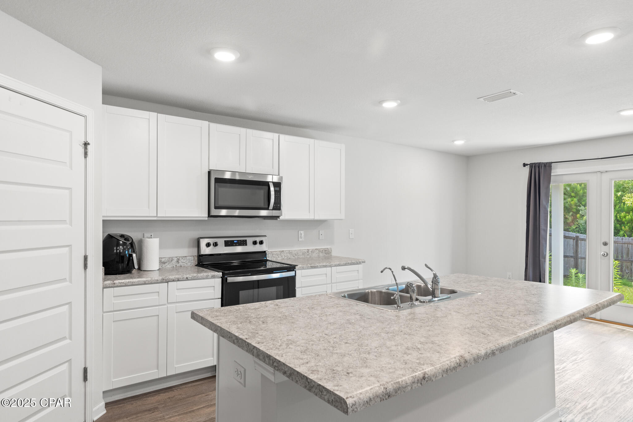 7245 Ellie B Dr.