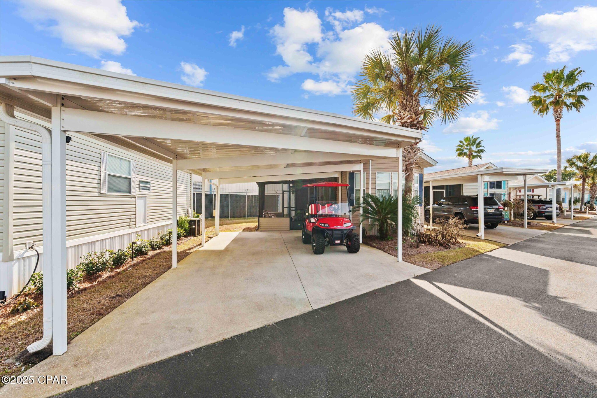 1219 Thomas Drive 195