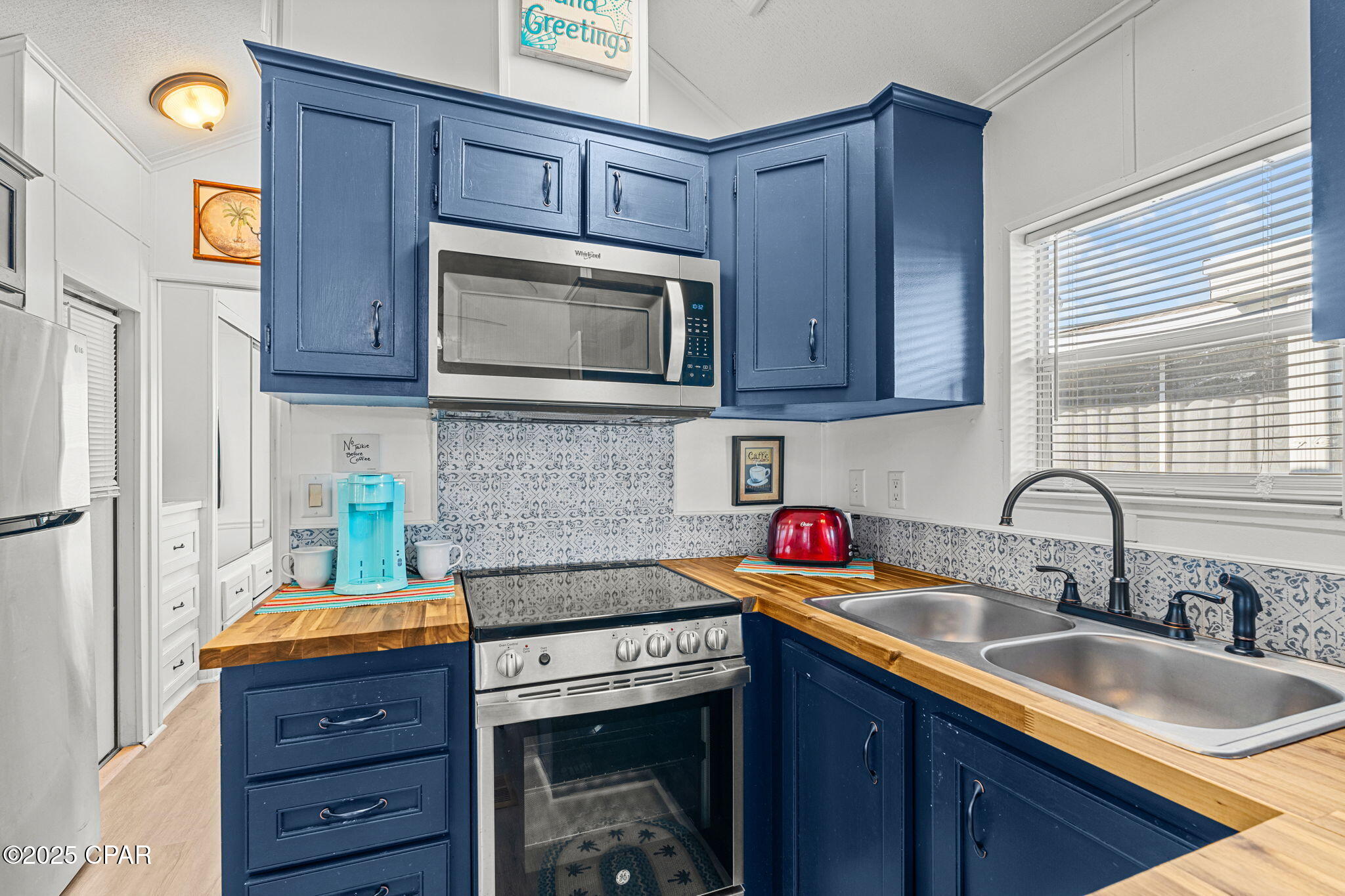 1219 Thomas Drive 195