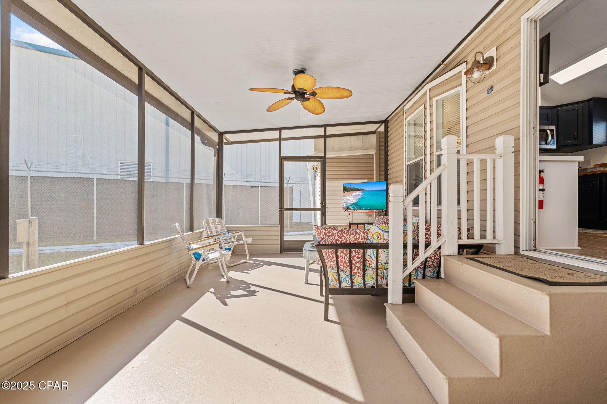 1219 Thomas Drive 195