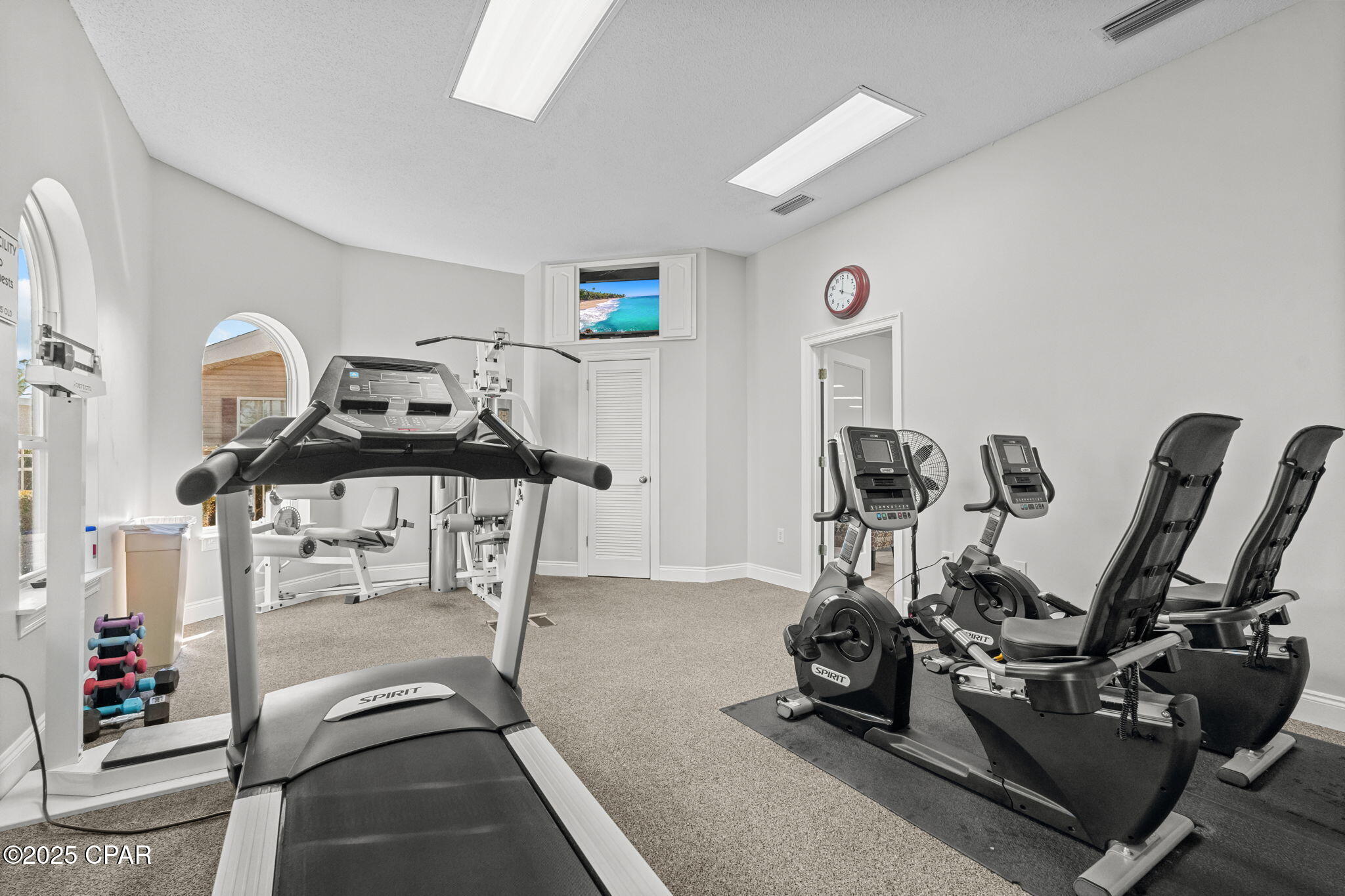 1219 Thomas Drive 195