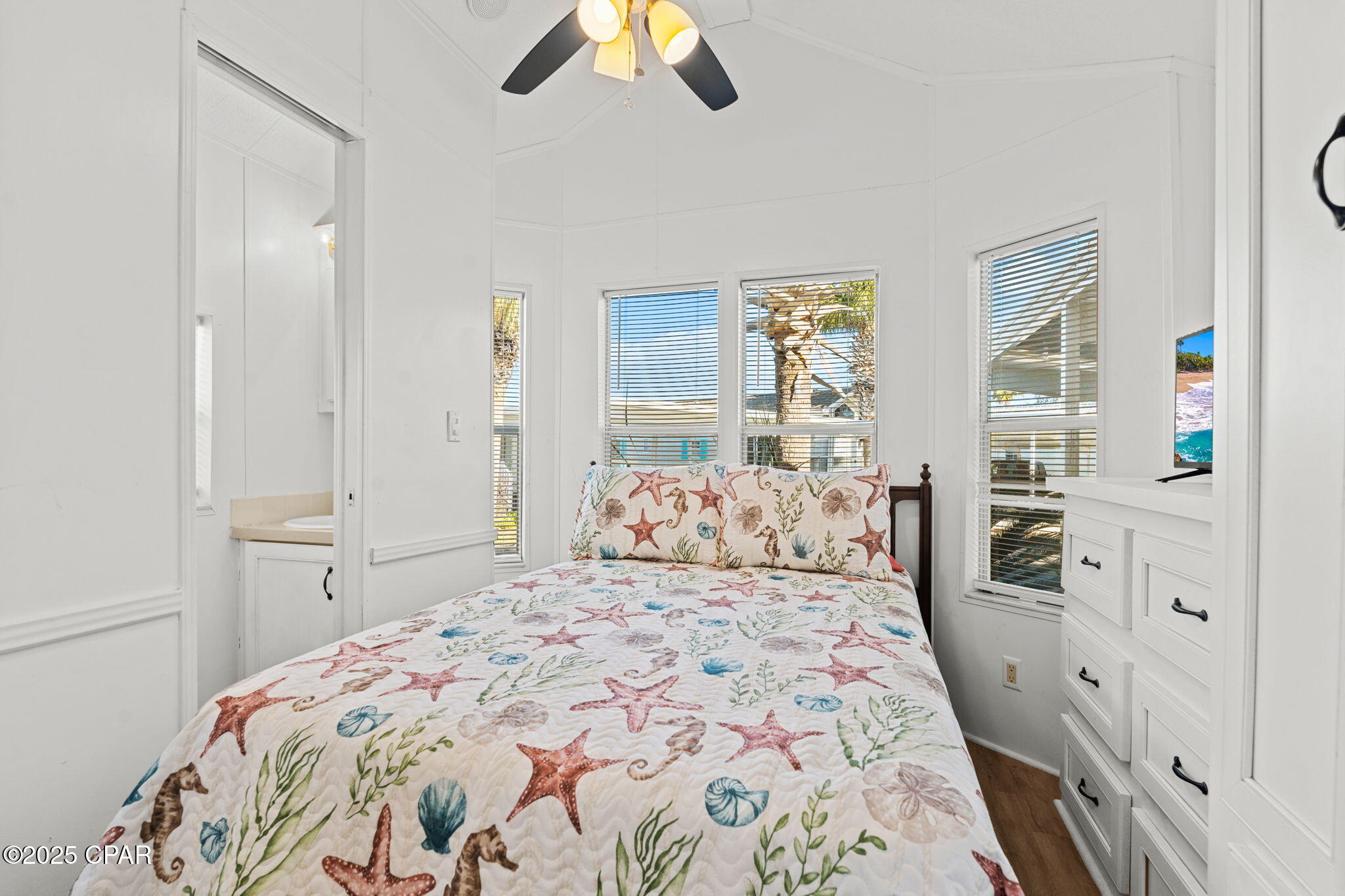 1219 Thomas Drive 195