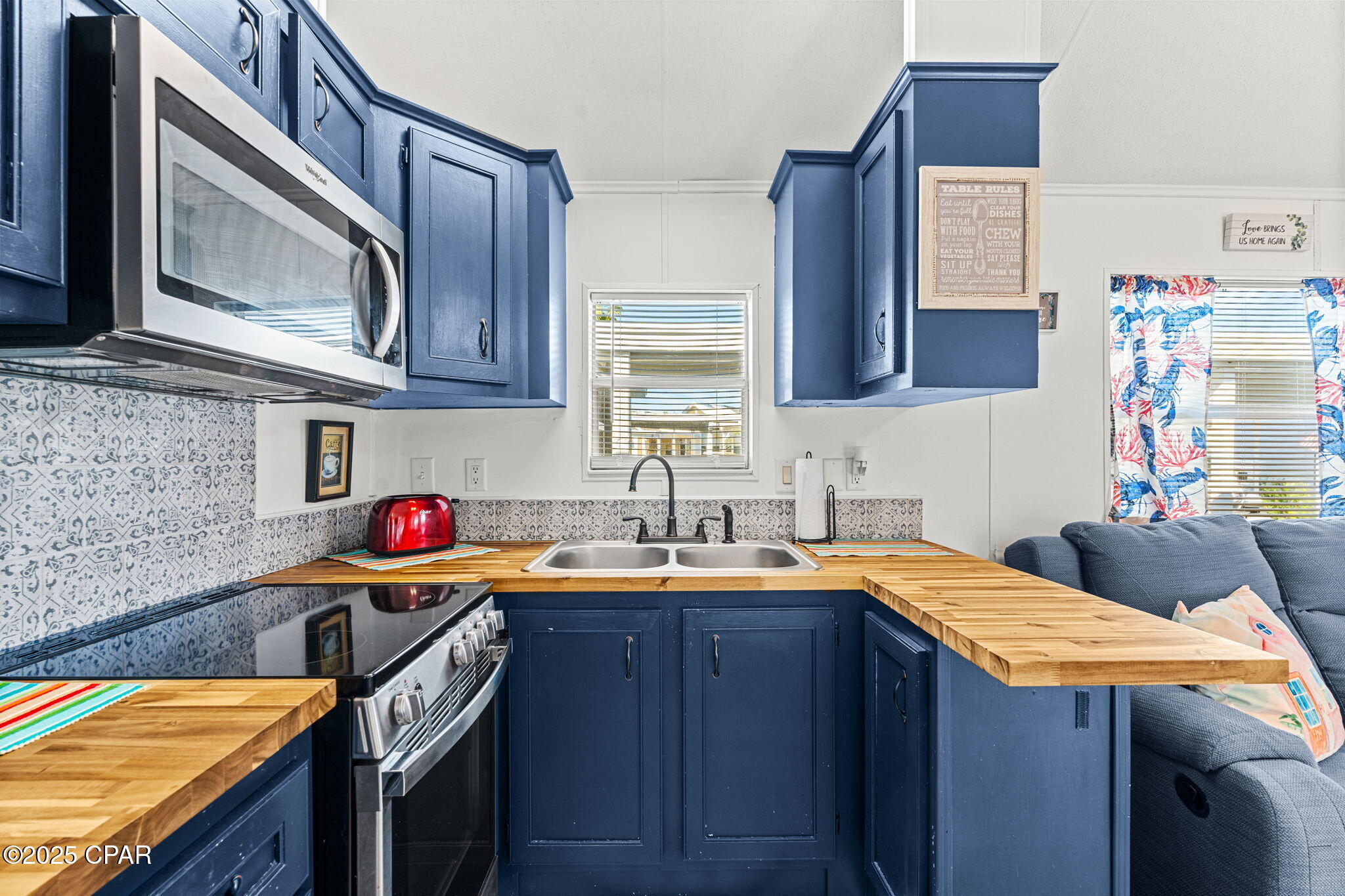 1219 Thomas Drive 195