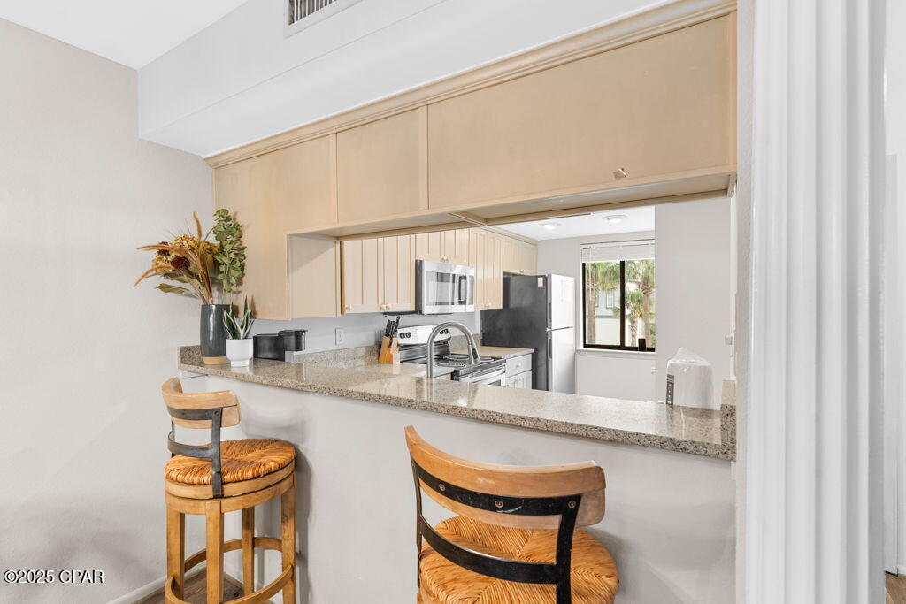 320 Beachfront Trail 13