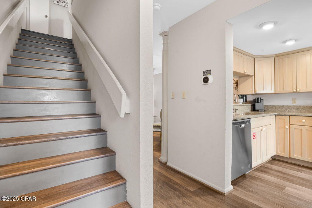 320 Beachfront Trail 13