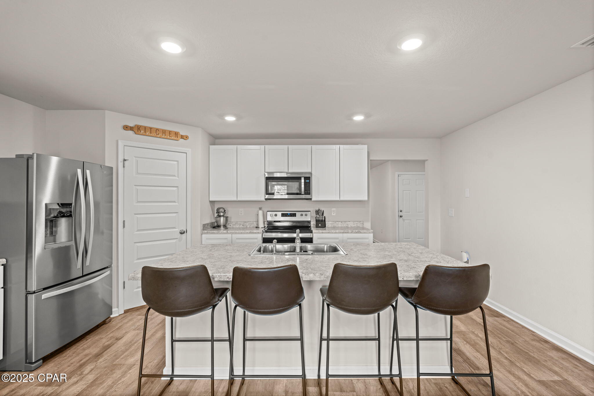 5821 Viking Way