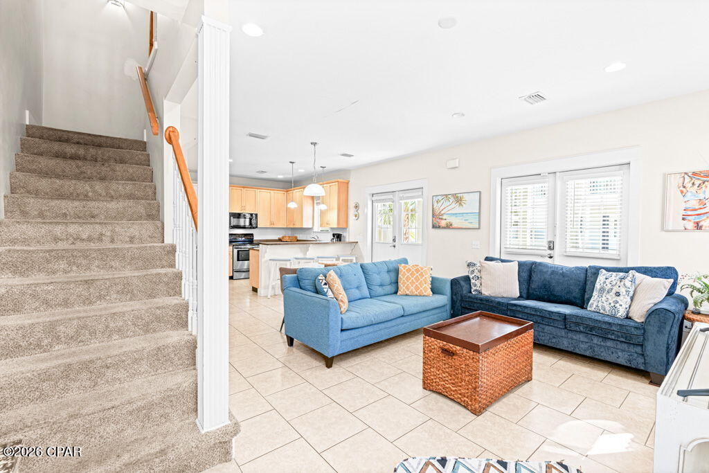 8410 Thomas Drive 6