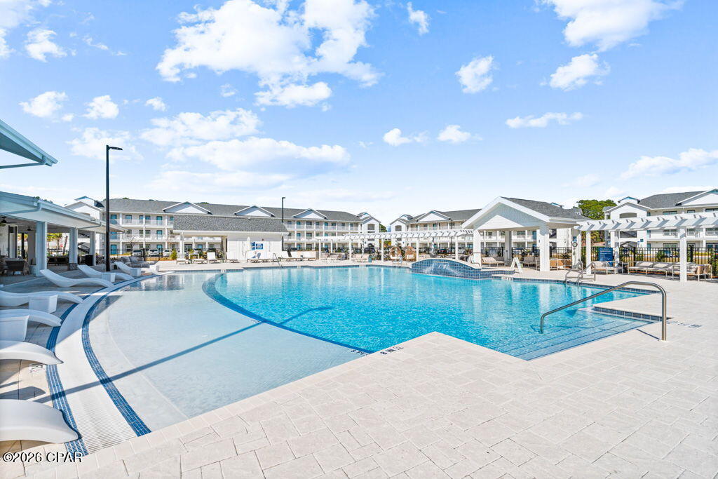 2105 Avensong Lane 104