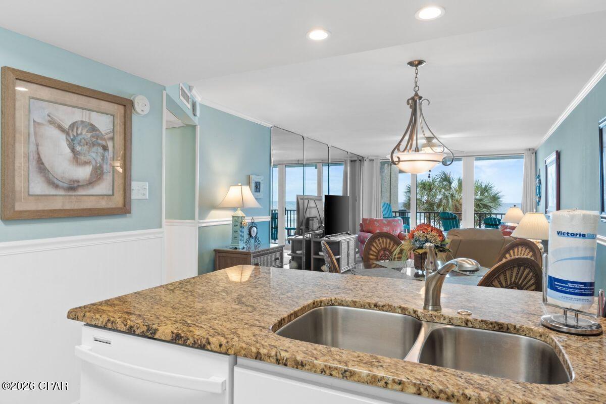 6905 Thomas Drive 209