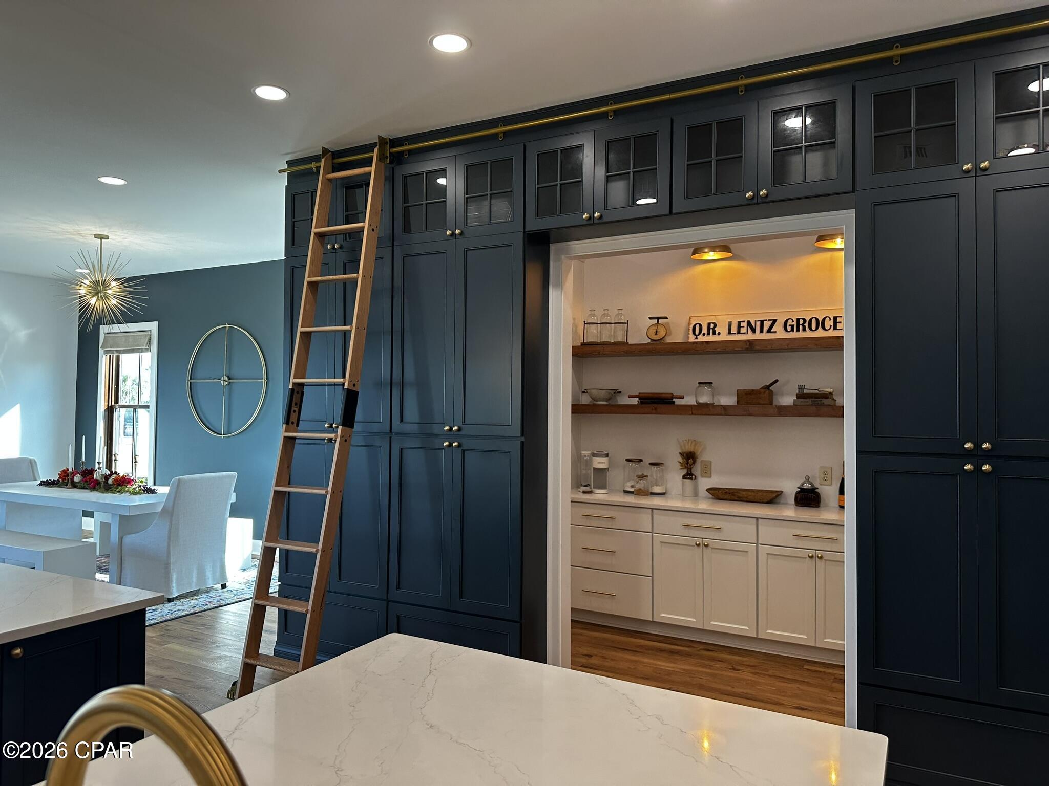 2821 Annette Avenue, Beach