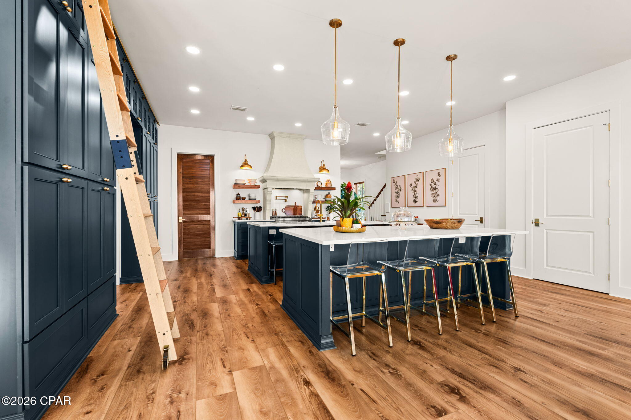 2821 Annette Avenue, Beach