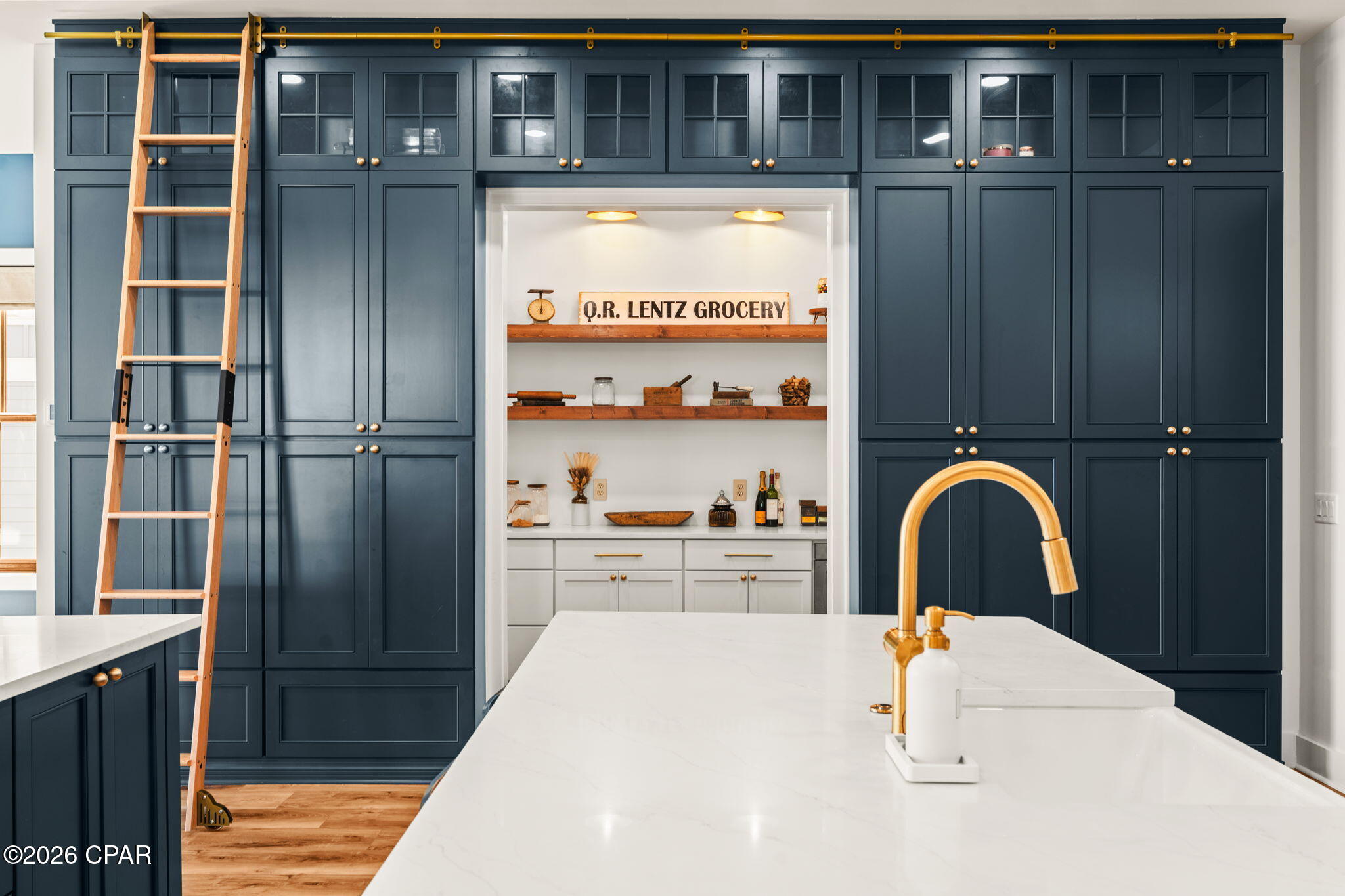 2821 Annette Avenue, Beach