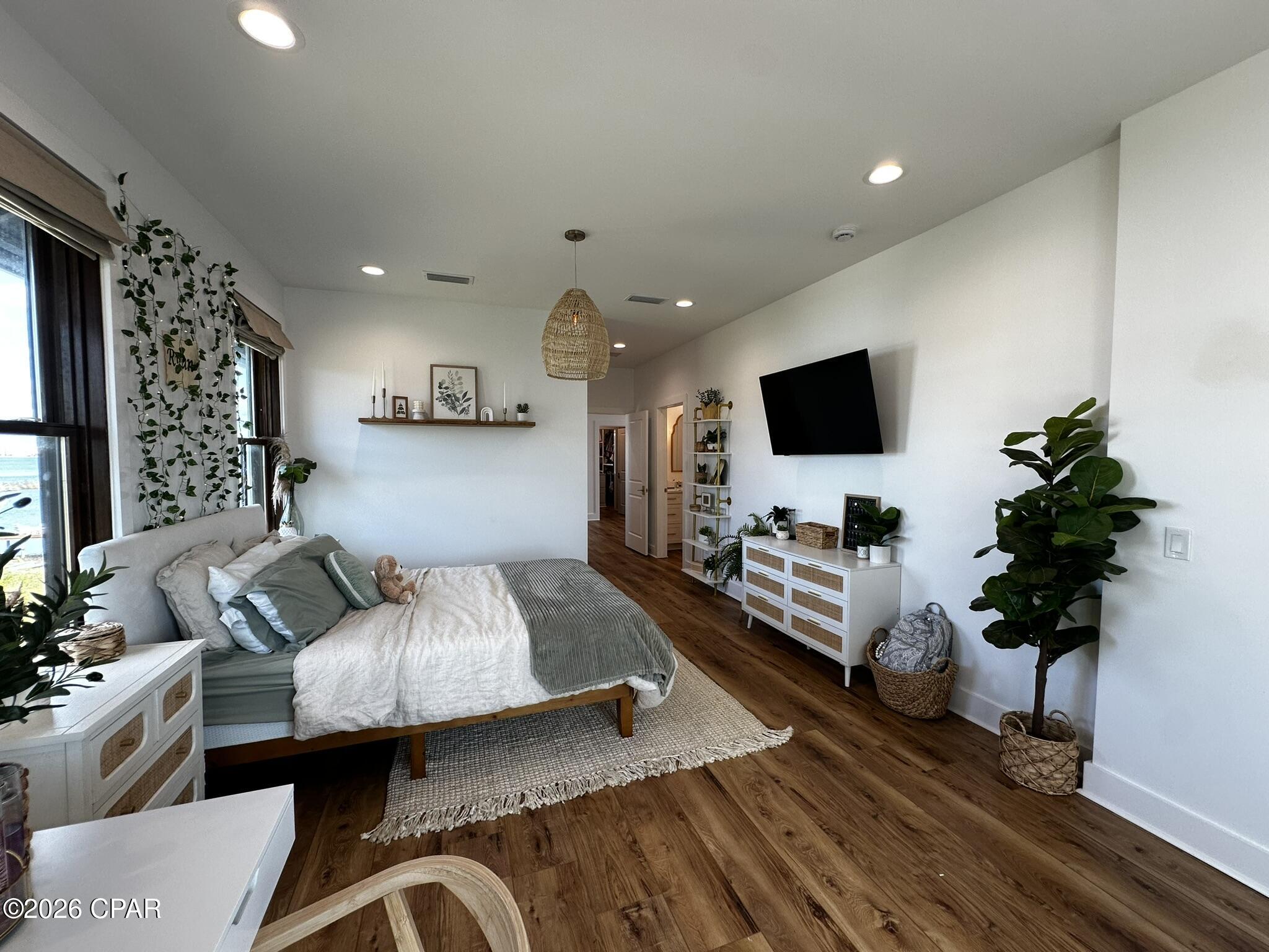 2821 Annette Avenue, Beach