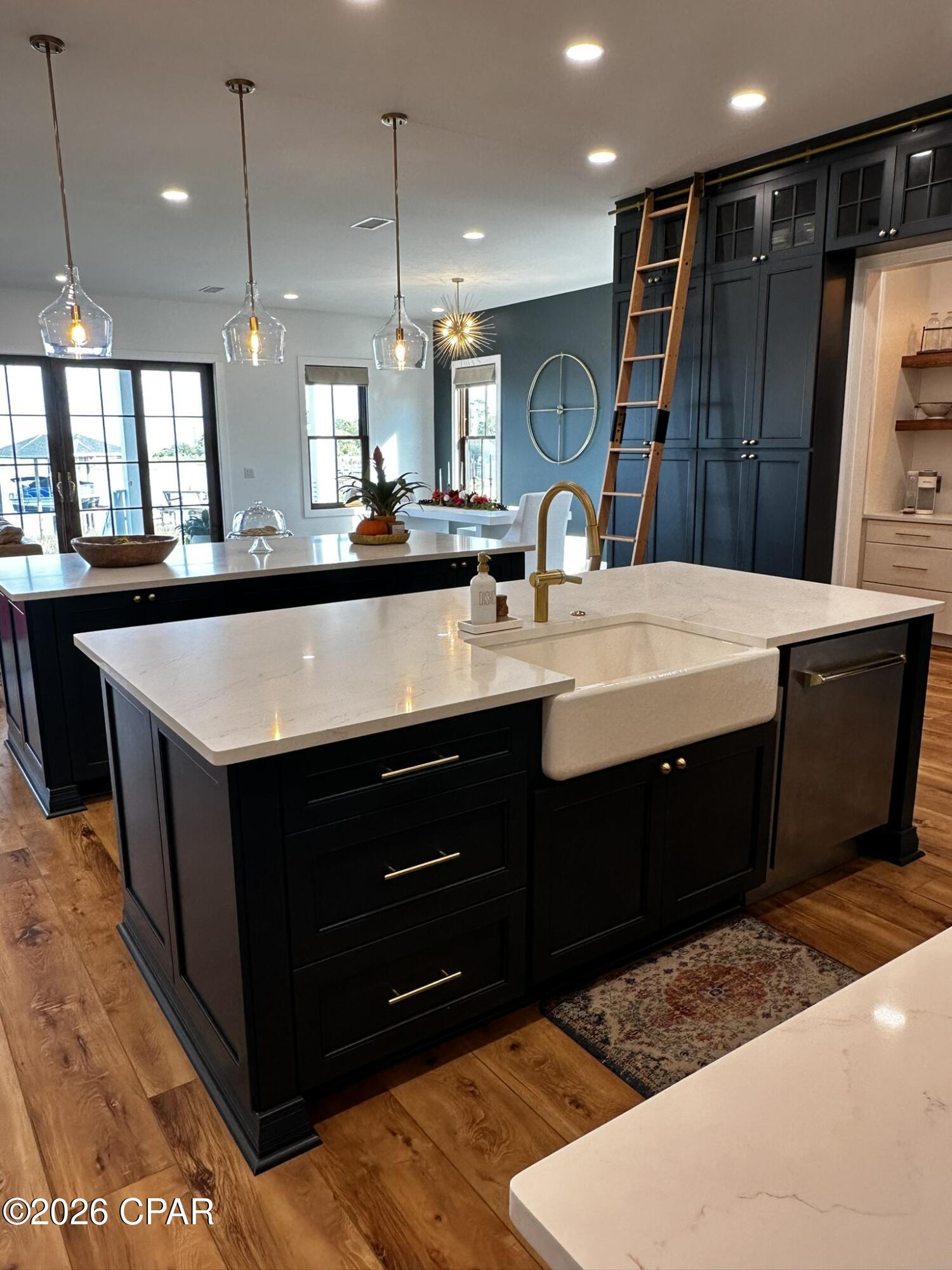 2821 Annette Avenue, Beach