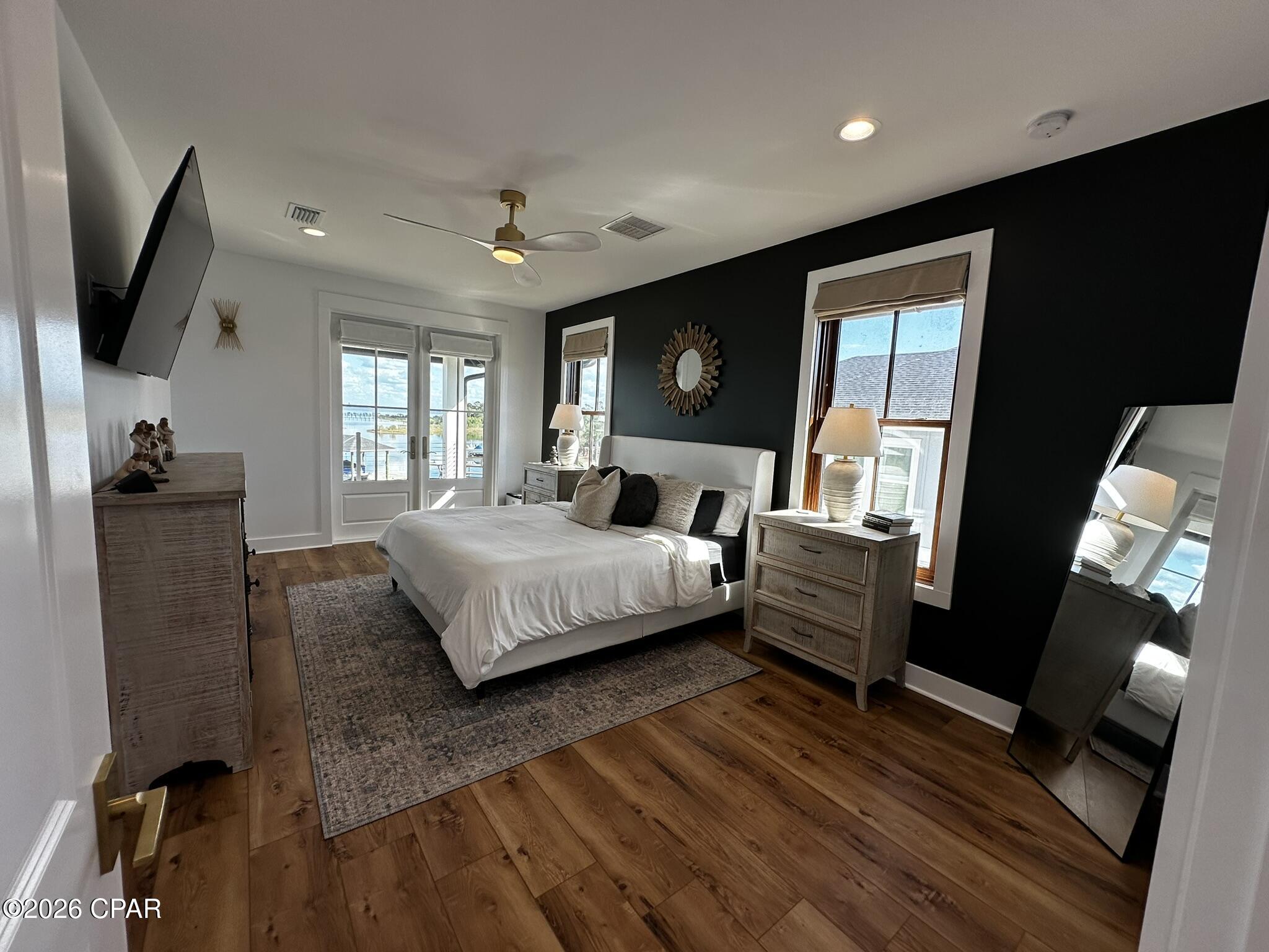 2821 Annette Avenue, Beach