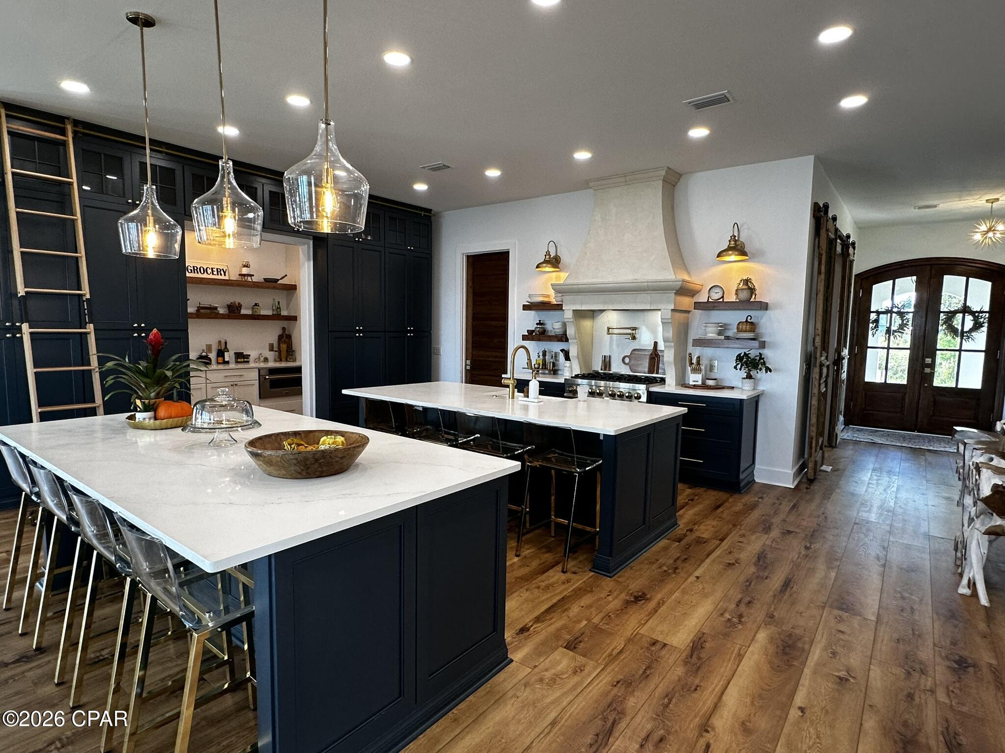 2821 Annette Avenue, Beach