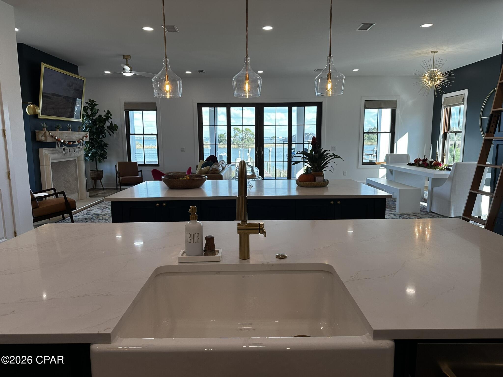 2821 Annette Avenue, Beach