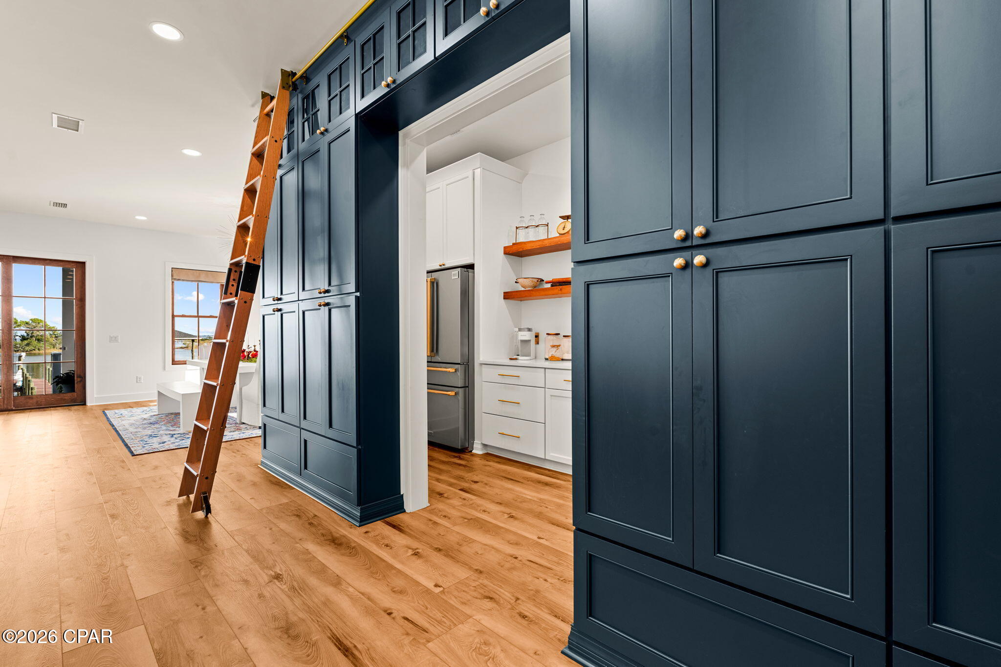 2821 Annette Avenue, Beach