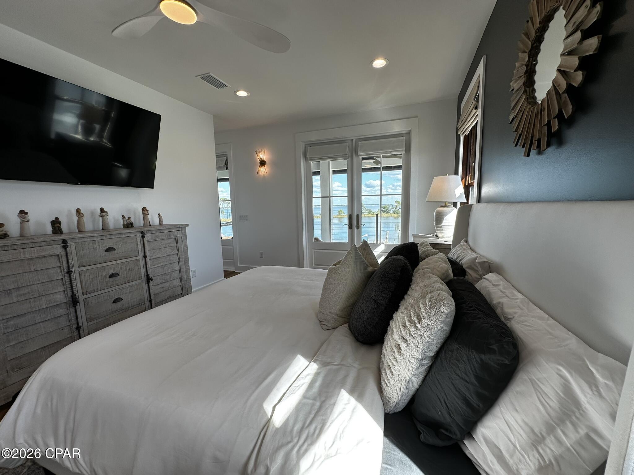 2821 Annette Avenue, Beach