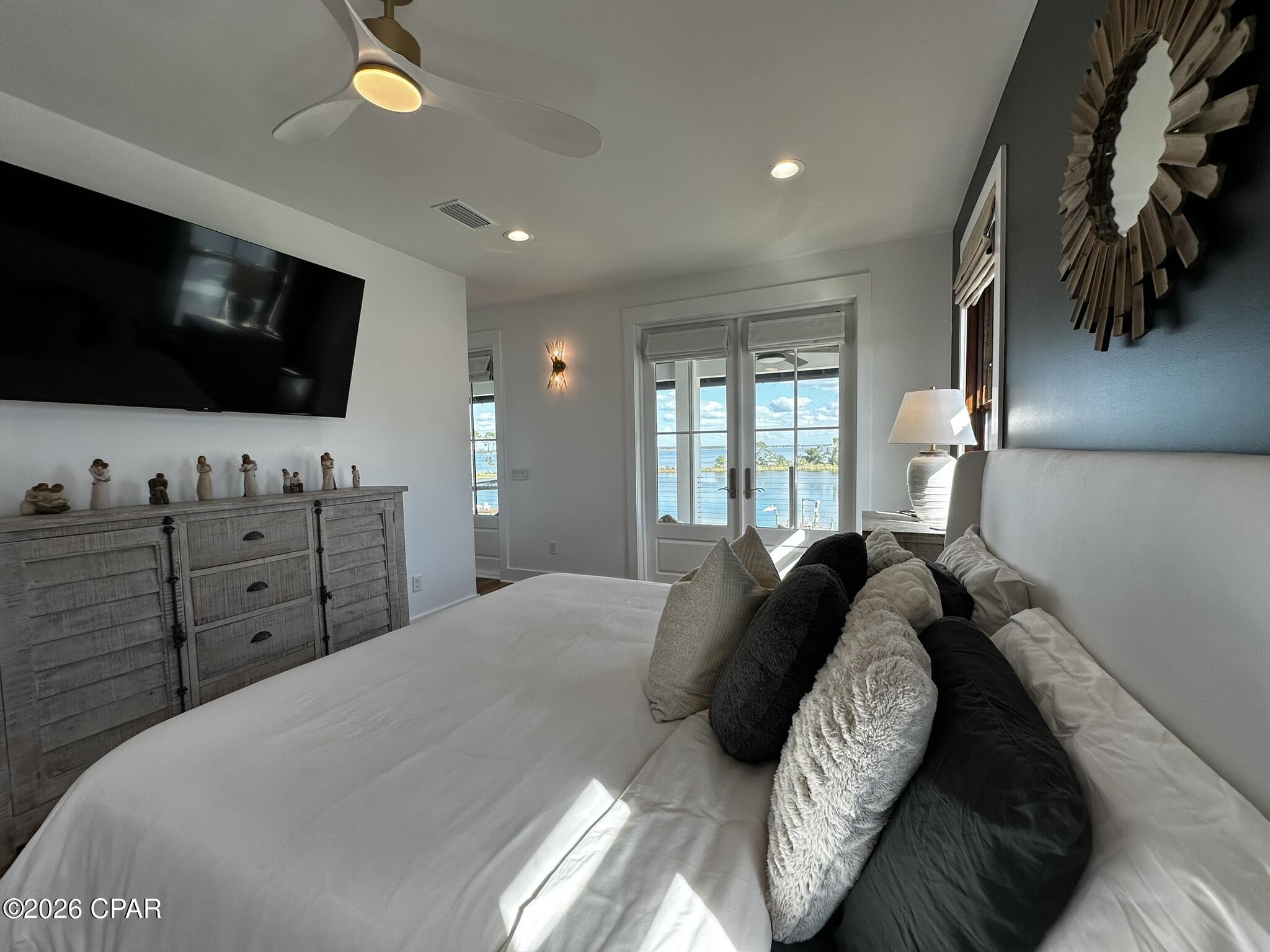 2821 Annette Avenue, Beach