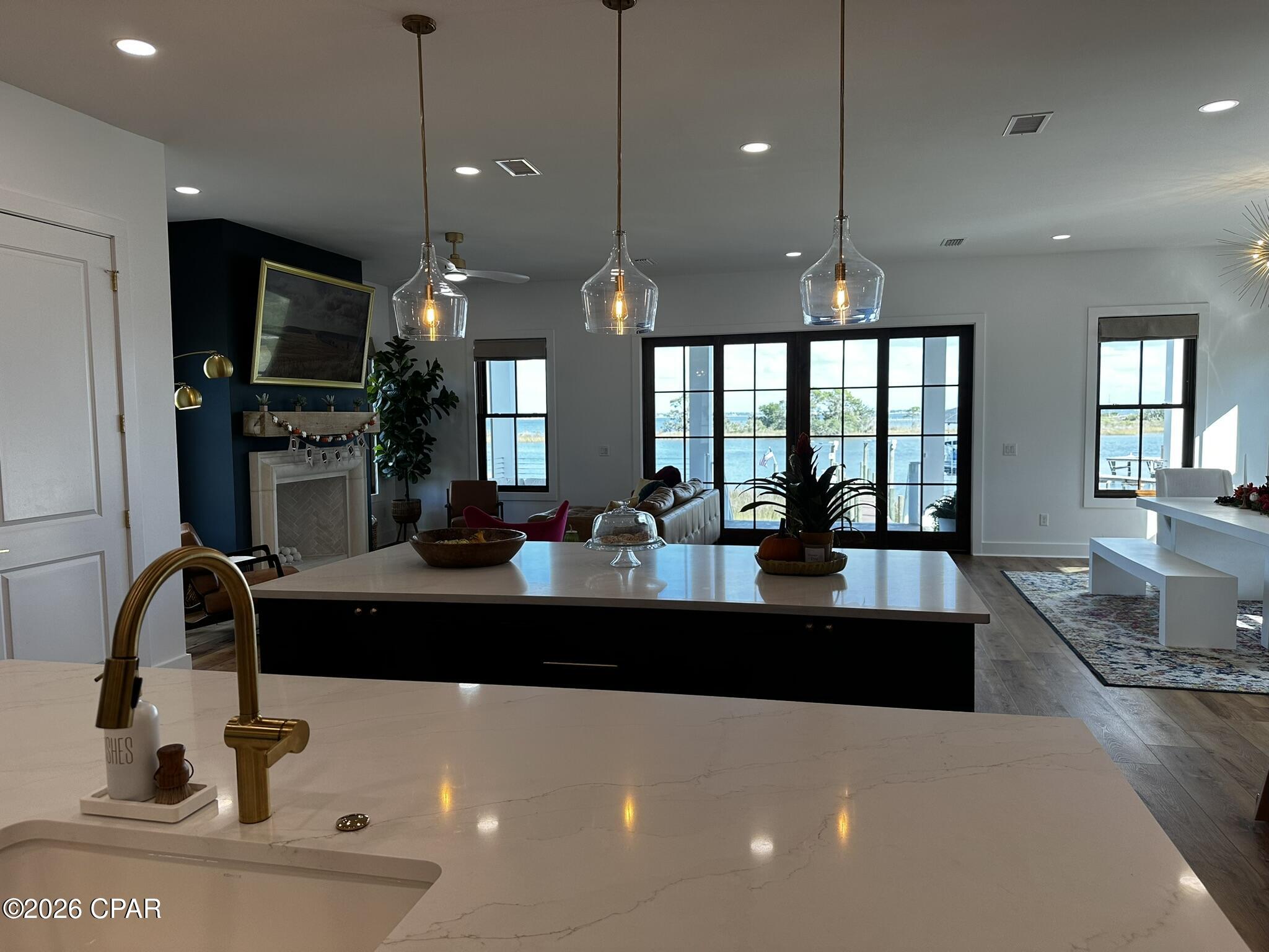 2821 Annette Avenue, Beach