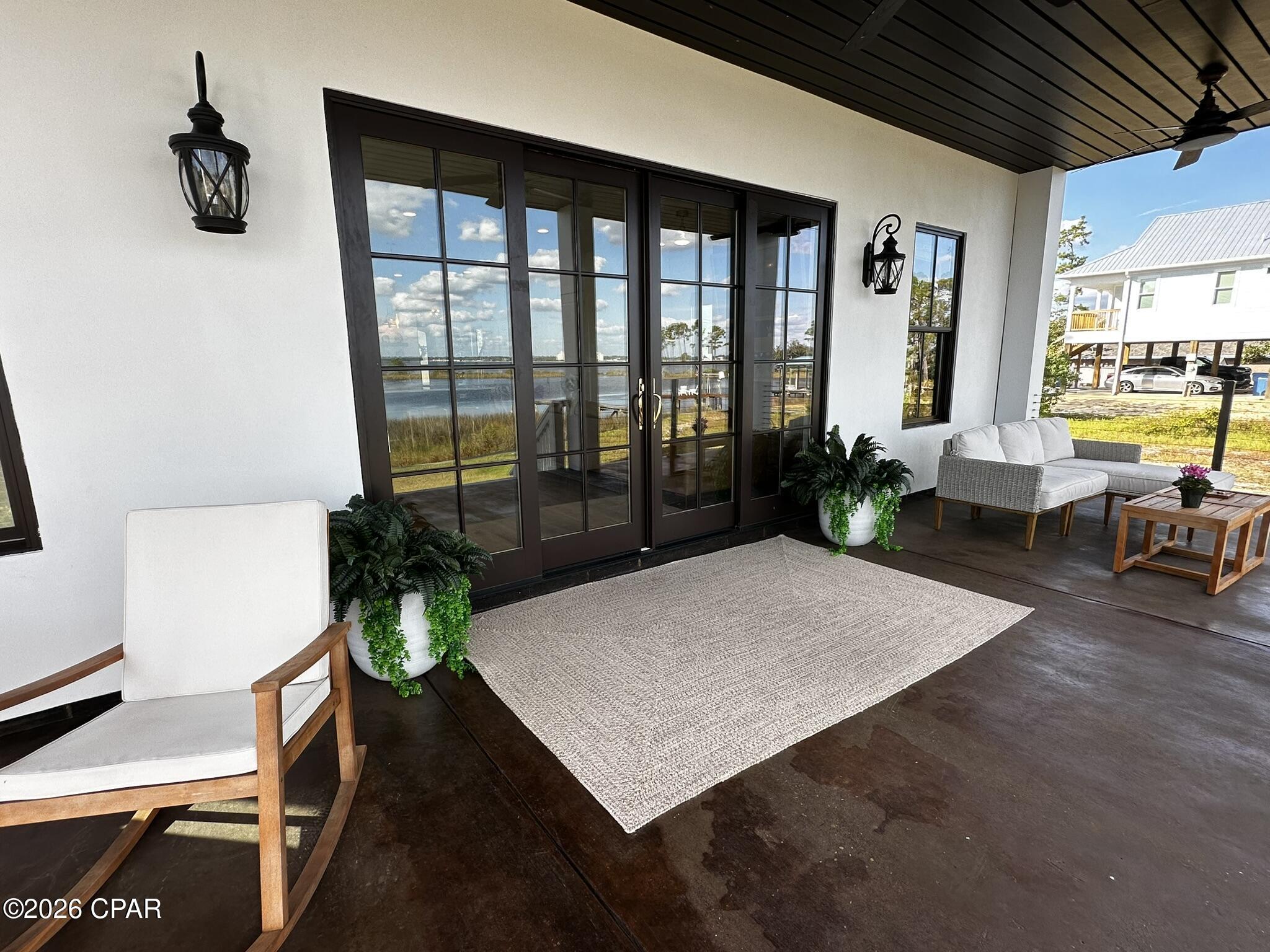 2821 Annette Avenue, Beach