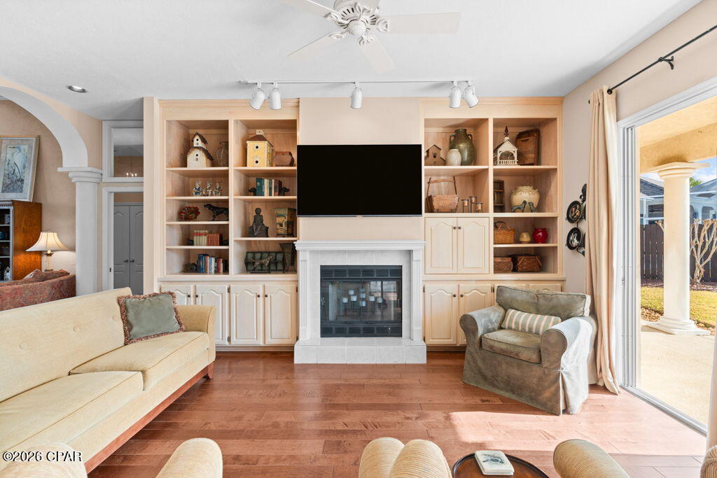 8205 Grand Palm Boulevard