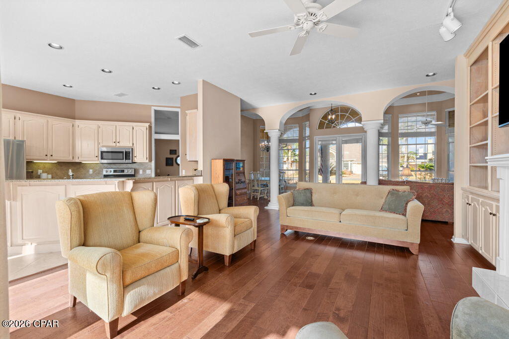 8205 Grand Palm Boulevard