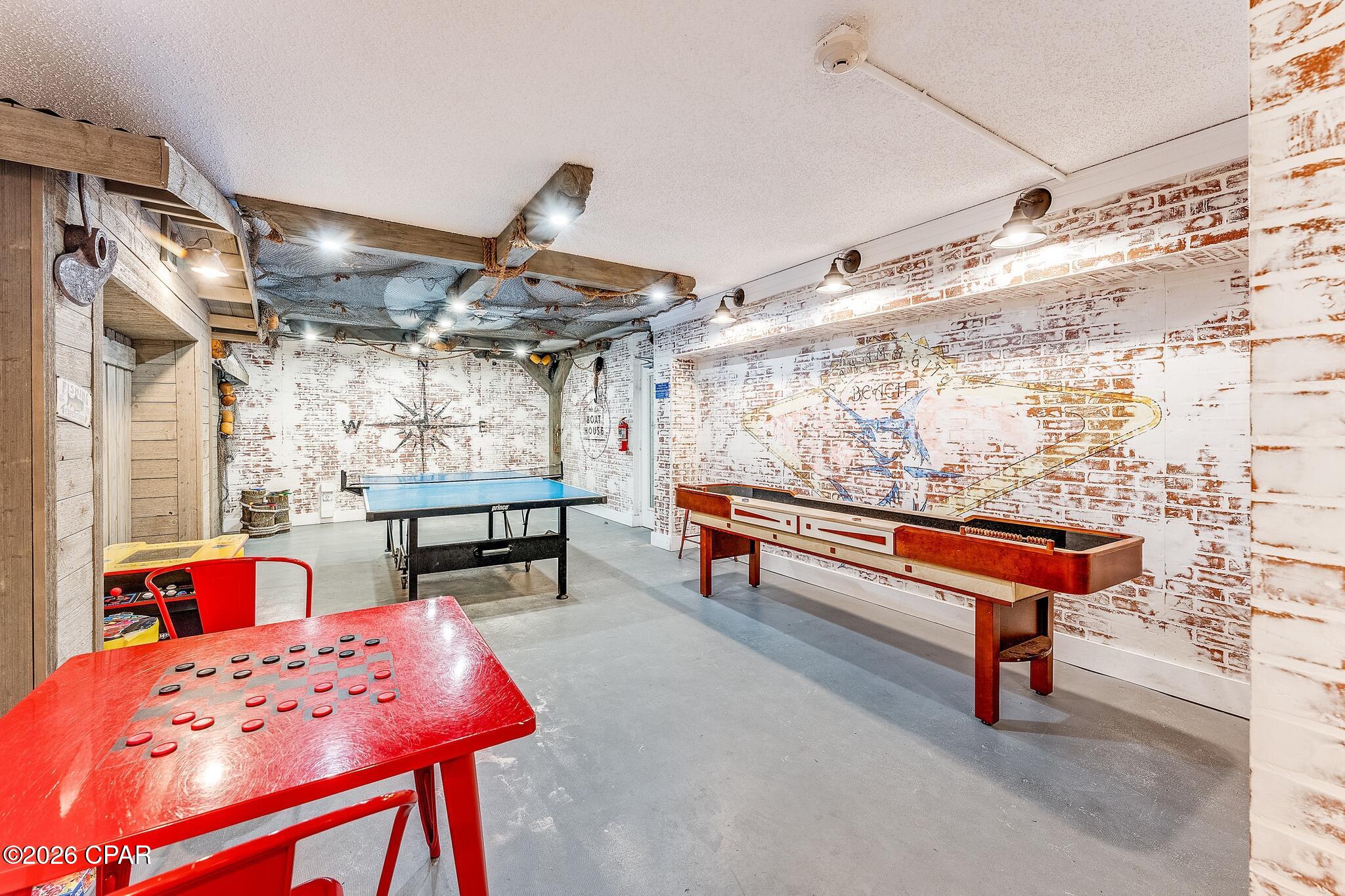 8817 S Thomas Drive A813