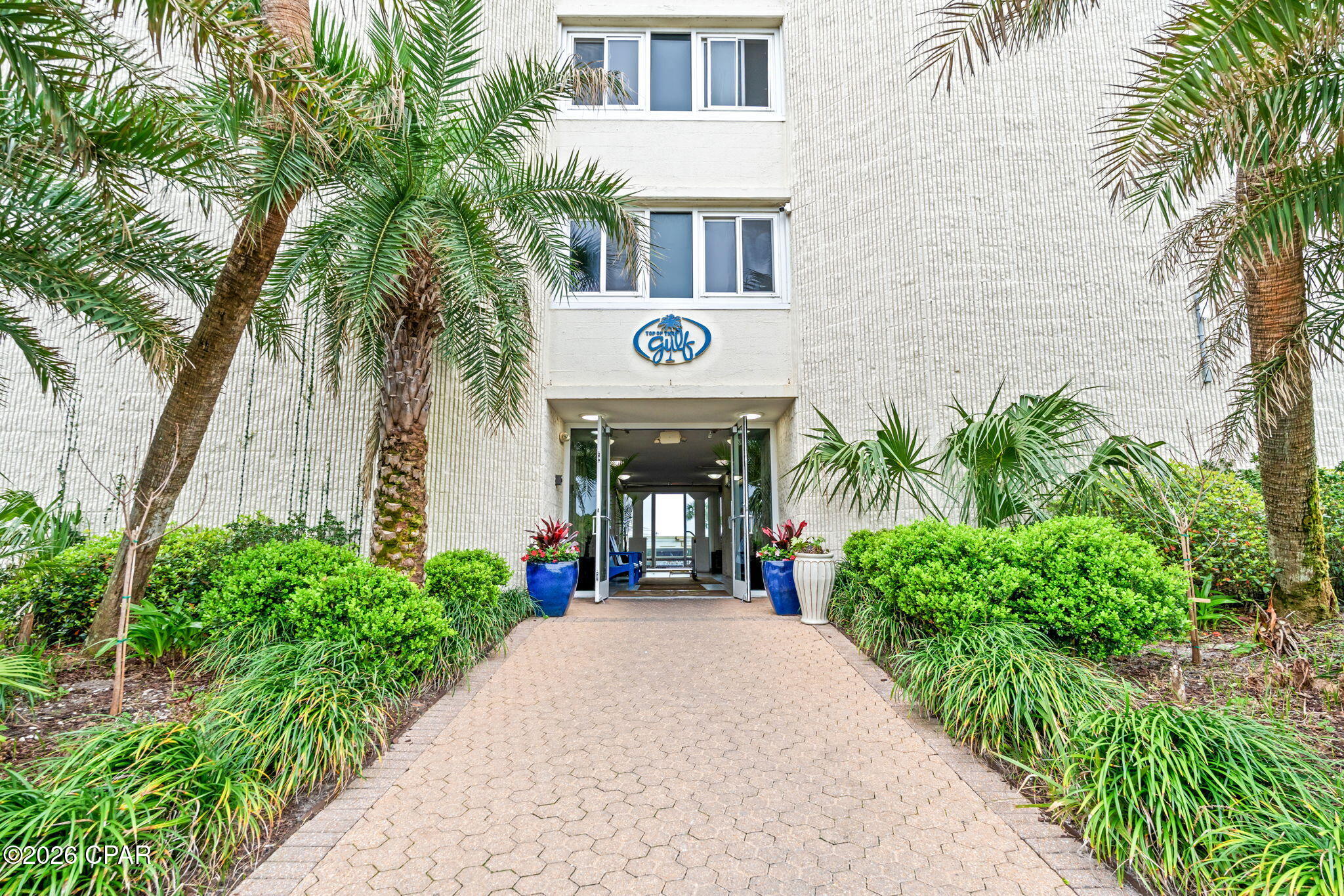 8817 S Thomas Drive A813