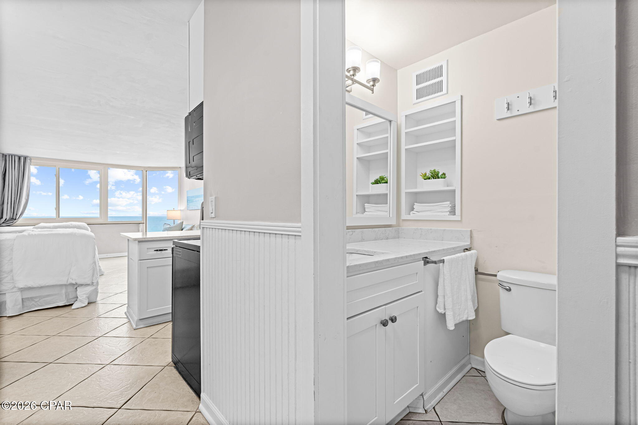 8817 S Thomas Drive A813