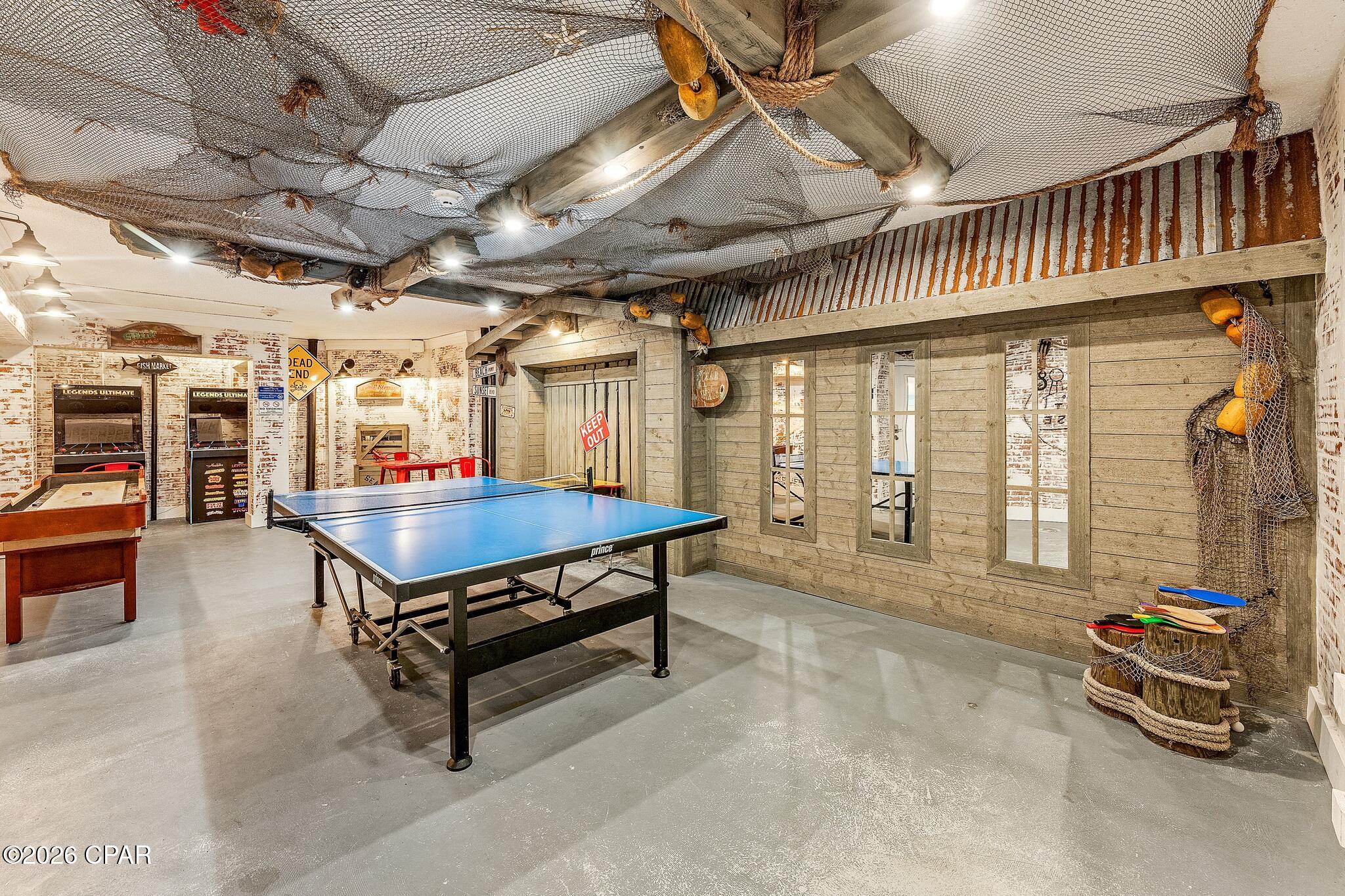 8817 S Thomas Drive A813