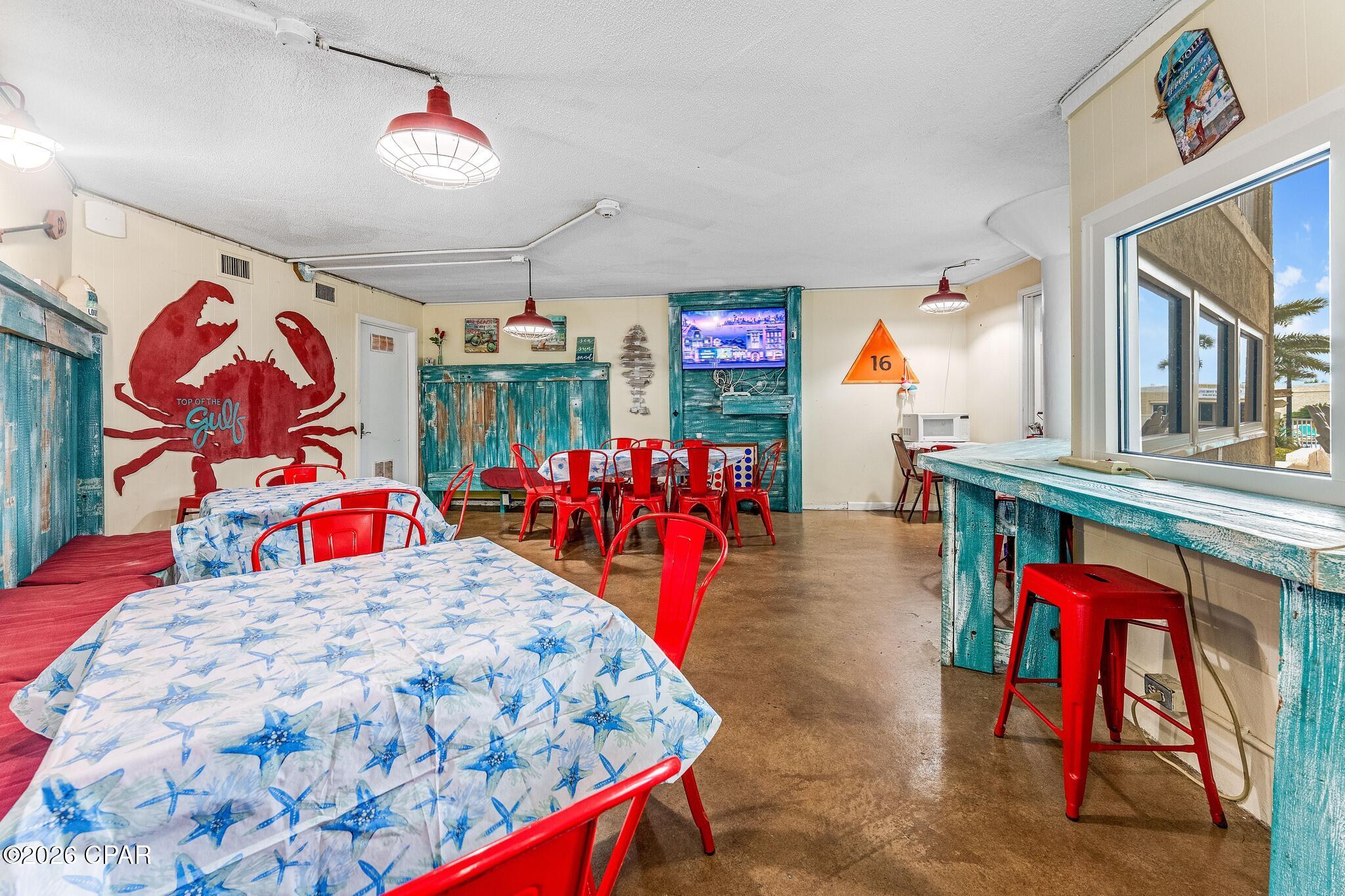 8817 S Thomas Drive A813