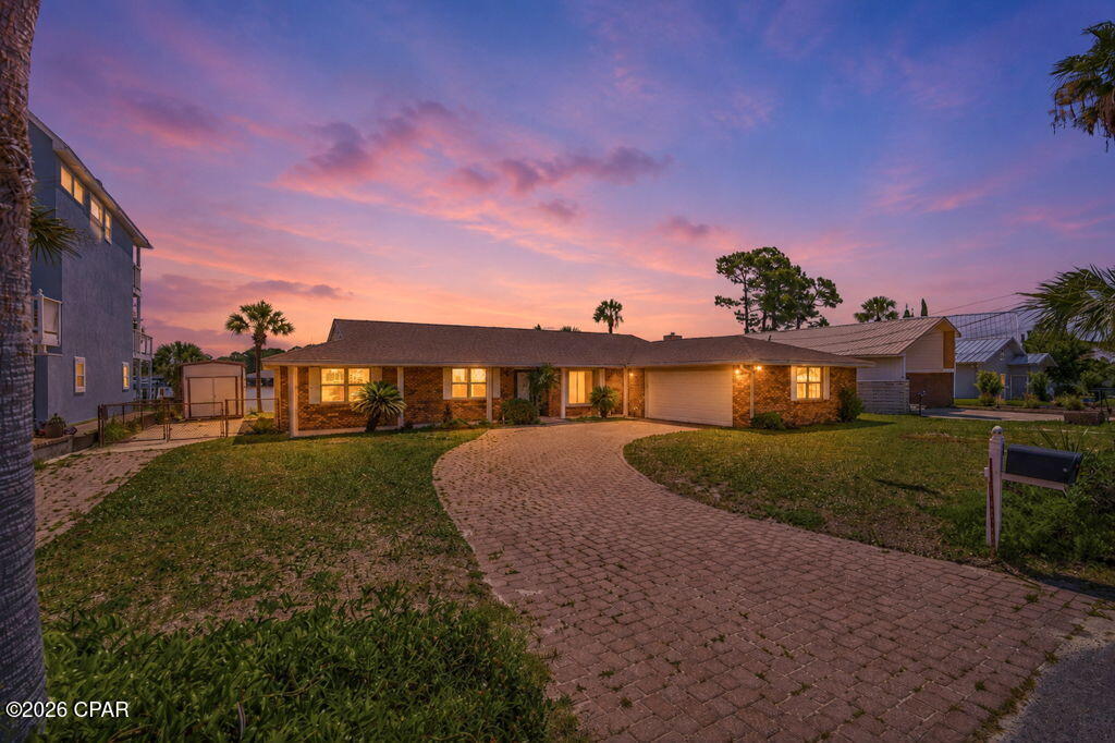 7122 S Lagoon Drive
