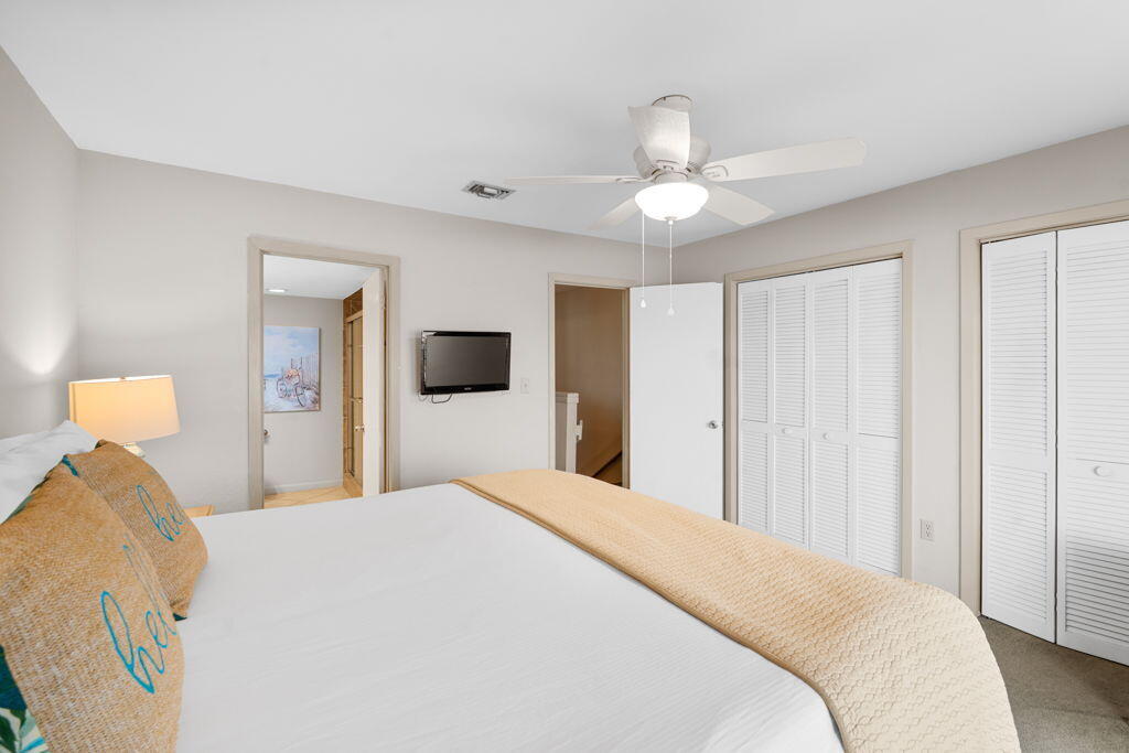 320 Beachfront Trail, 13