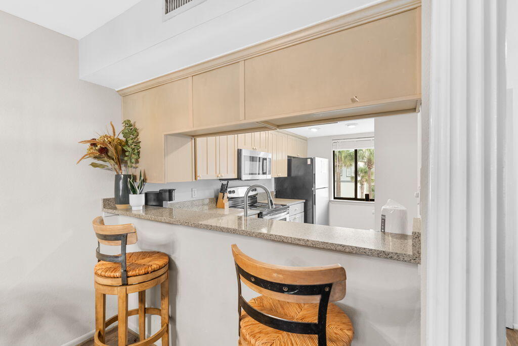 320 Beachfront Trail, 13