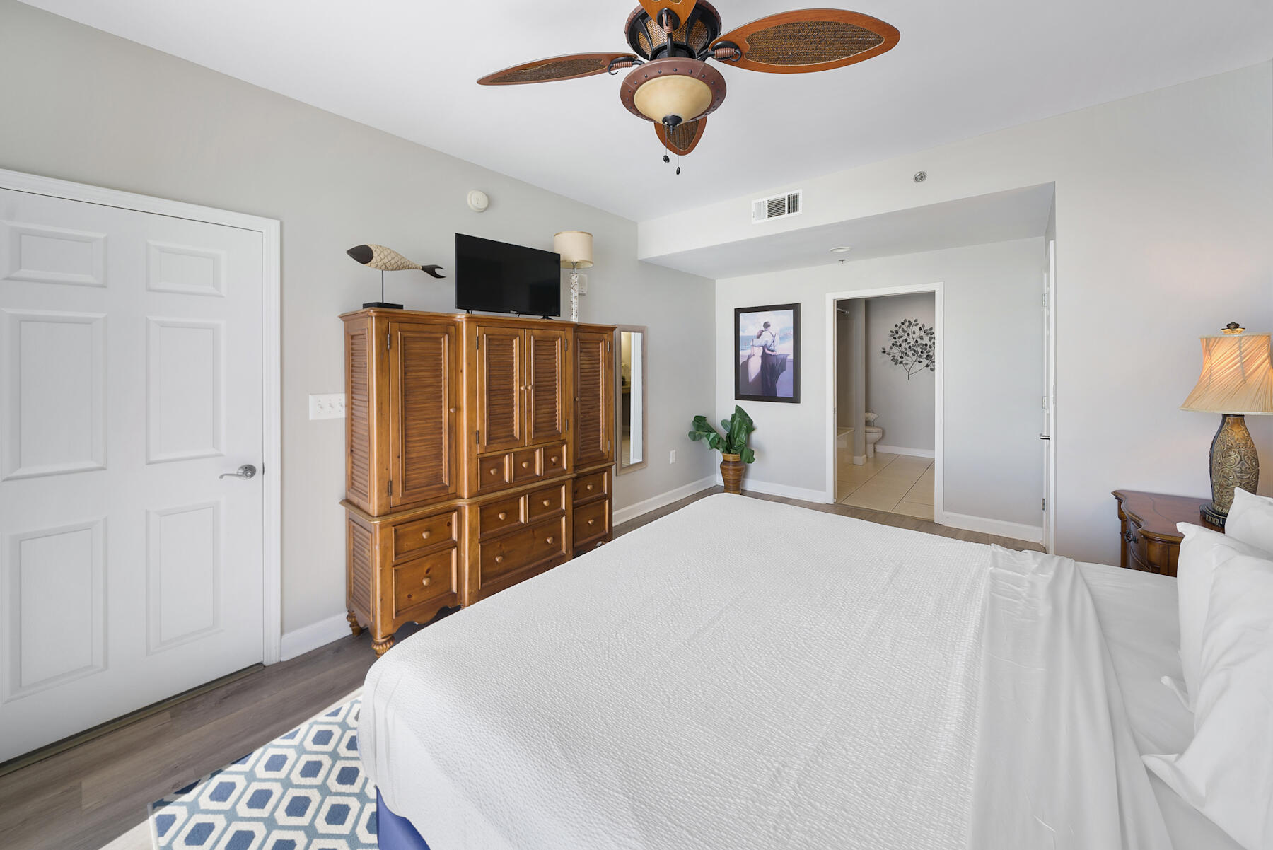 17729 Front Beach Road 702E