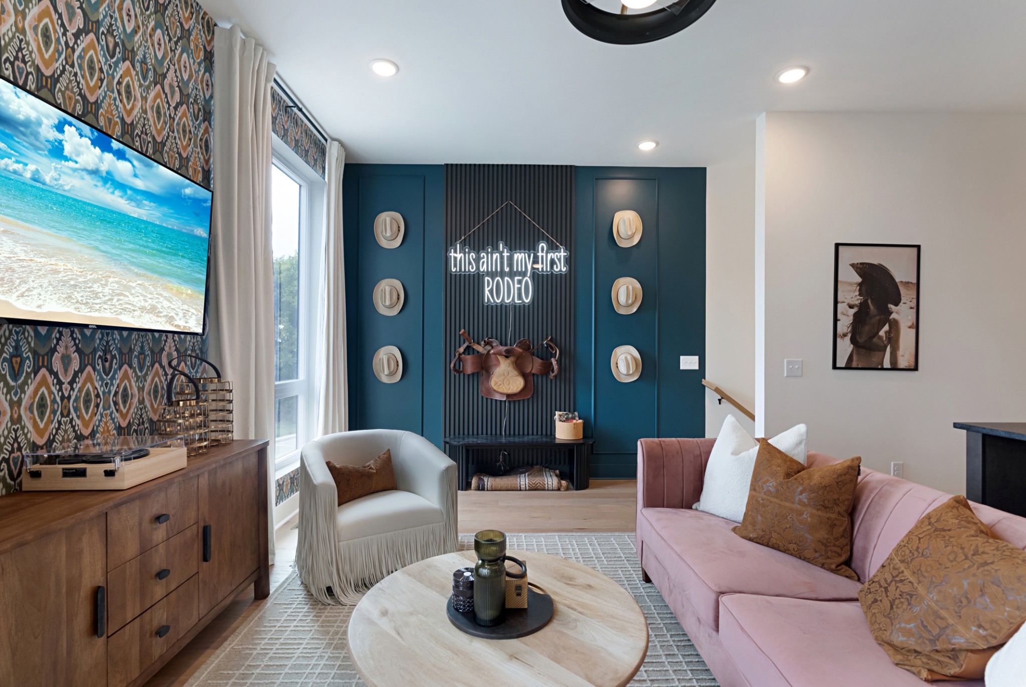 1624 County Hospital Rd Unit: The Outlaw